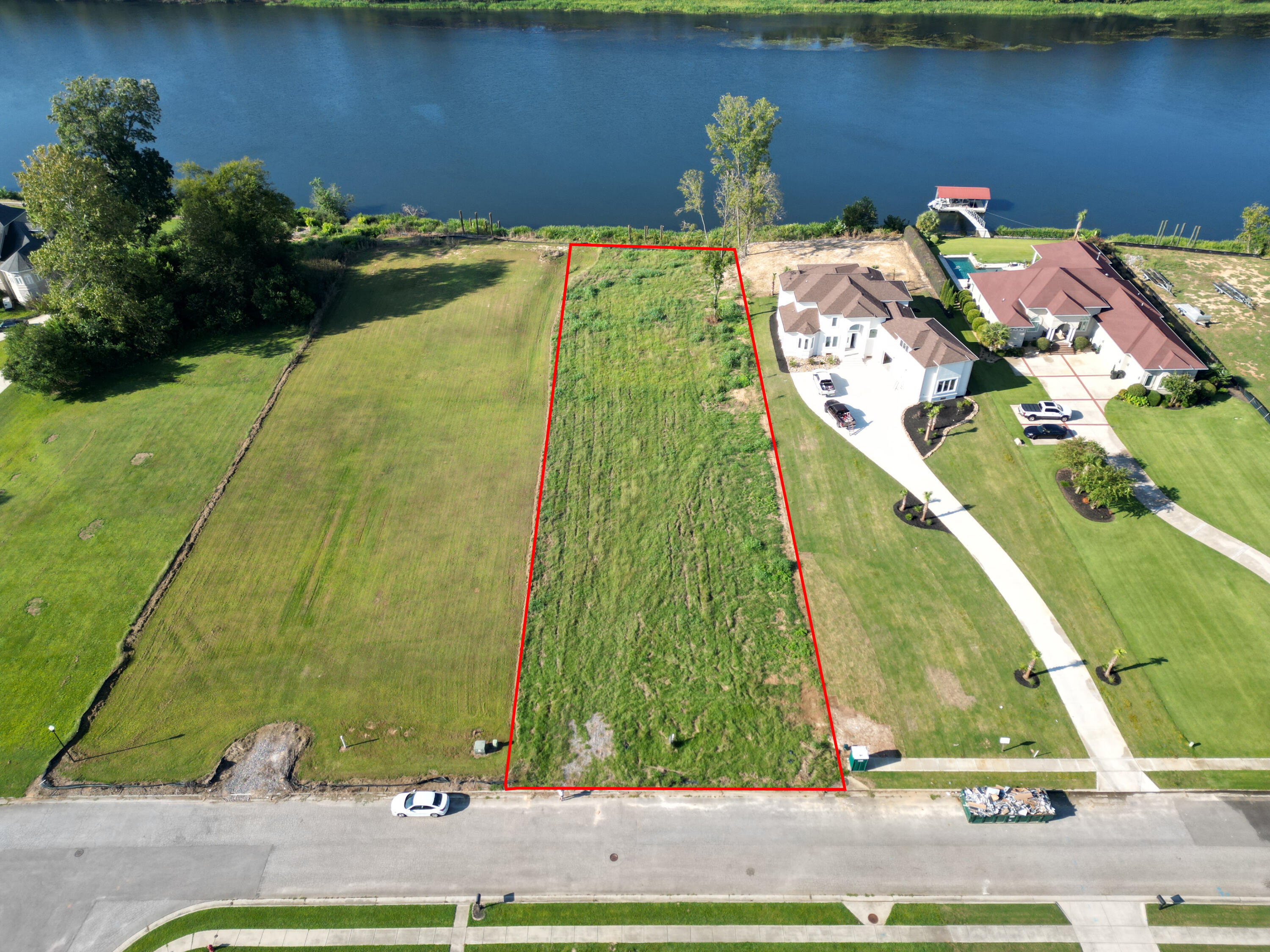 736 RIVERNORTH Drive