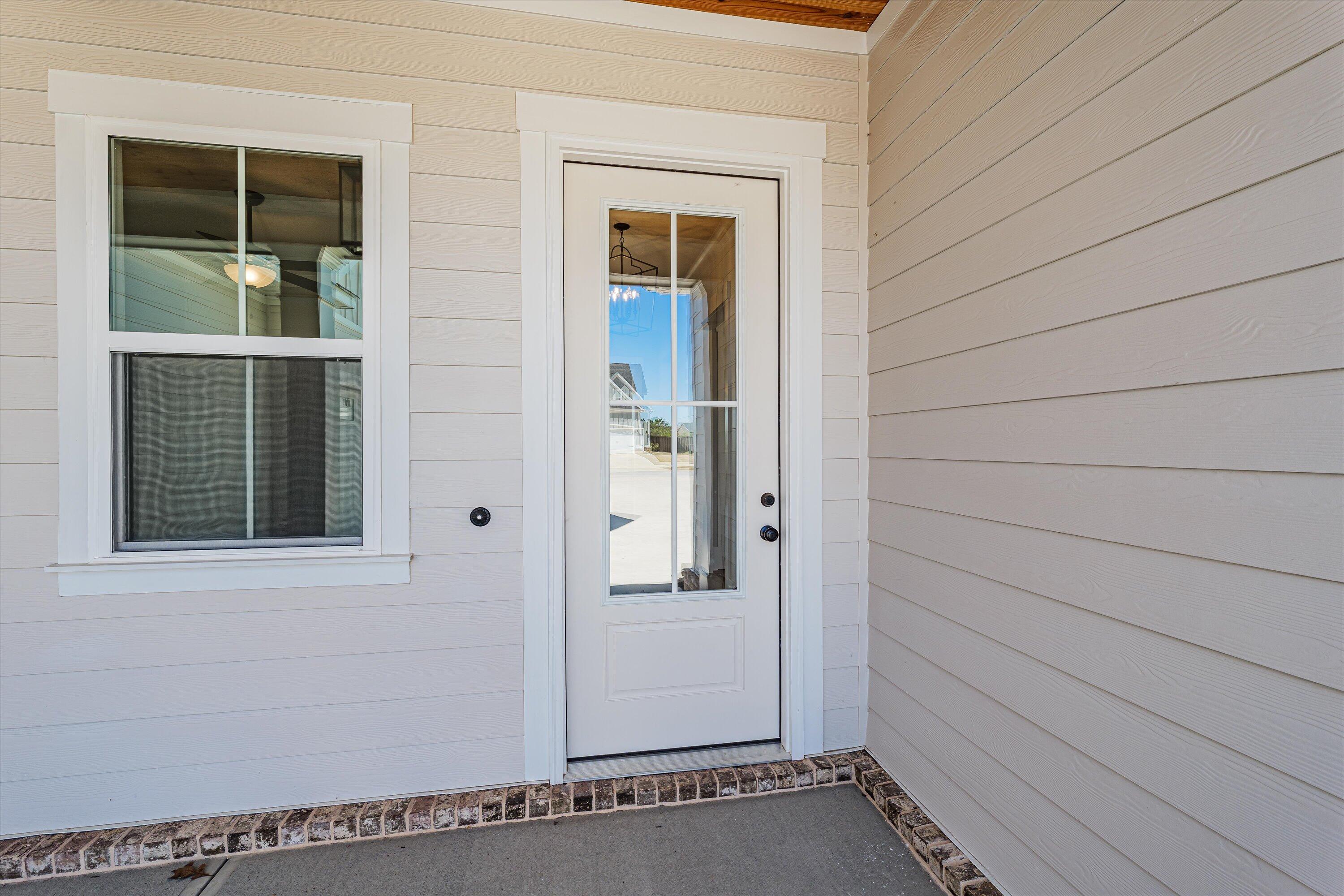 3026 ROSEWOOD DR. Drive