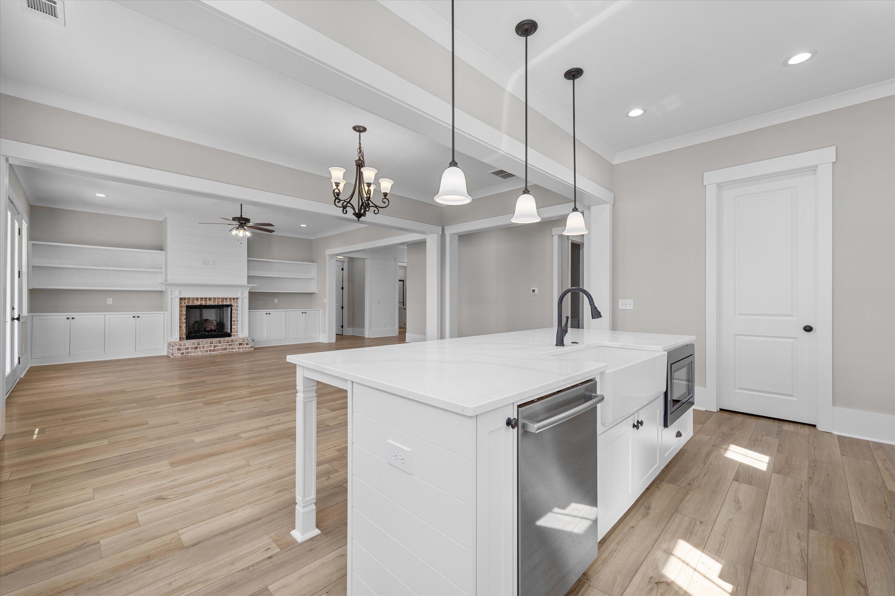 3026 ROSEWOOD DR. Drive