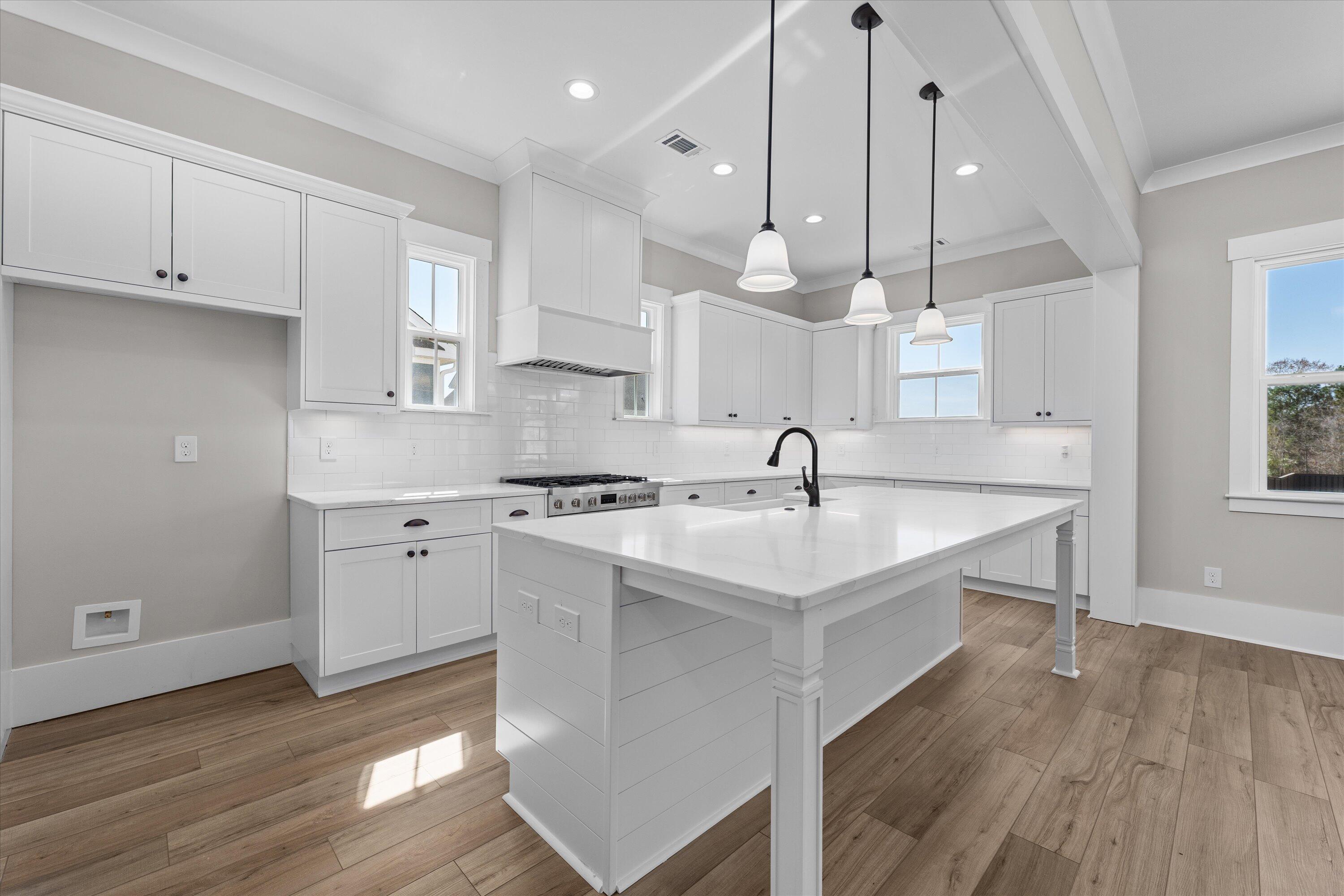 3026 ROSEWOOD DR. Drive