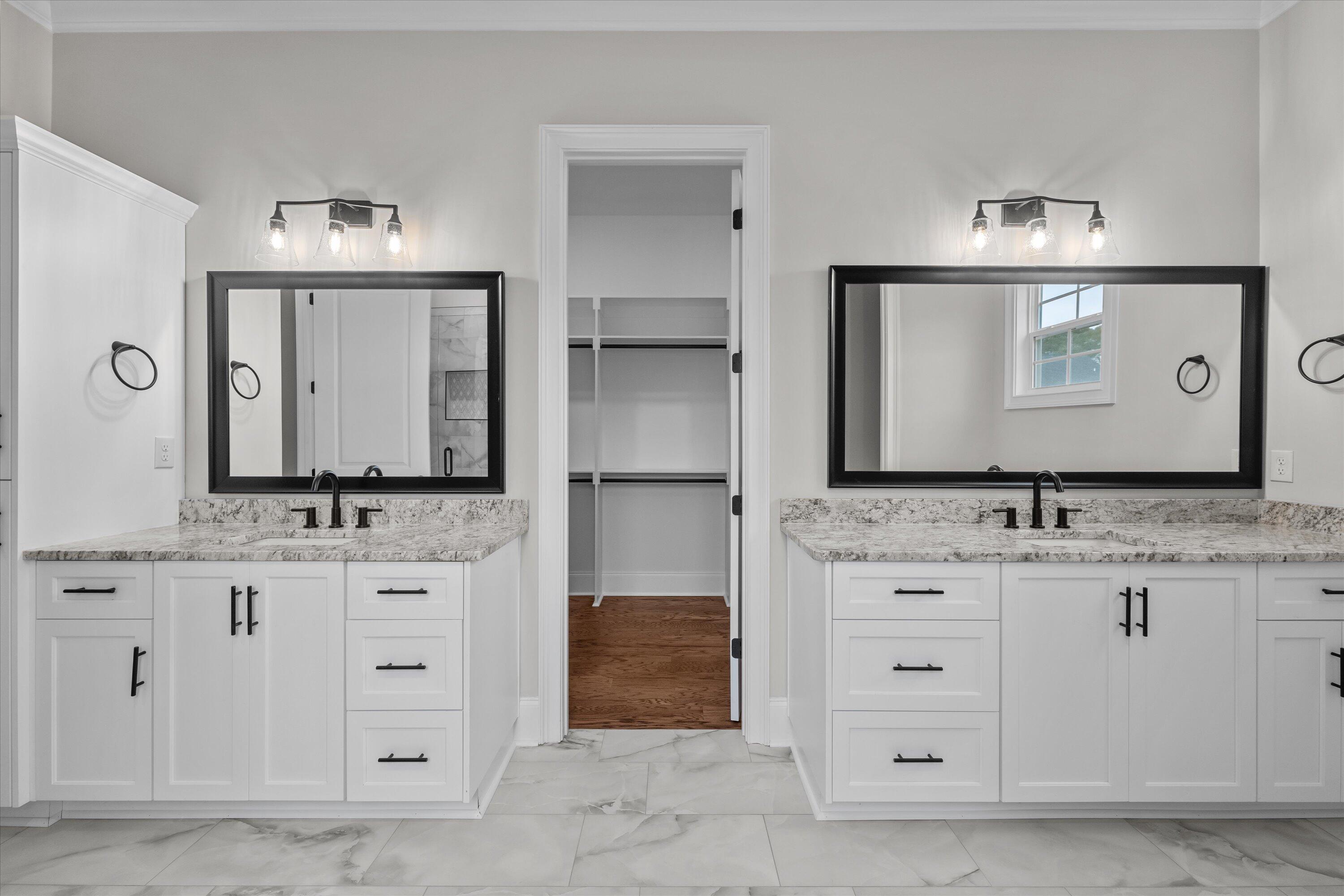 615 RIVER OAKS LANE Lane