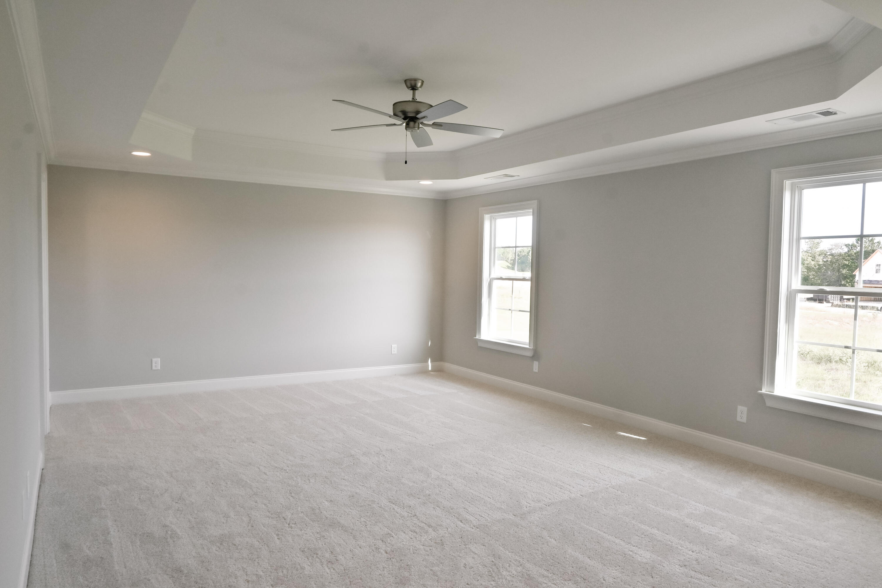 3005 ROSEWOOD DR Drive