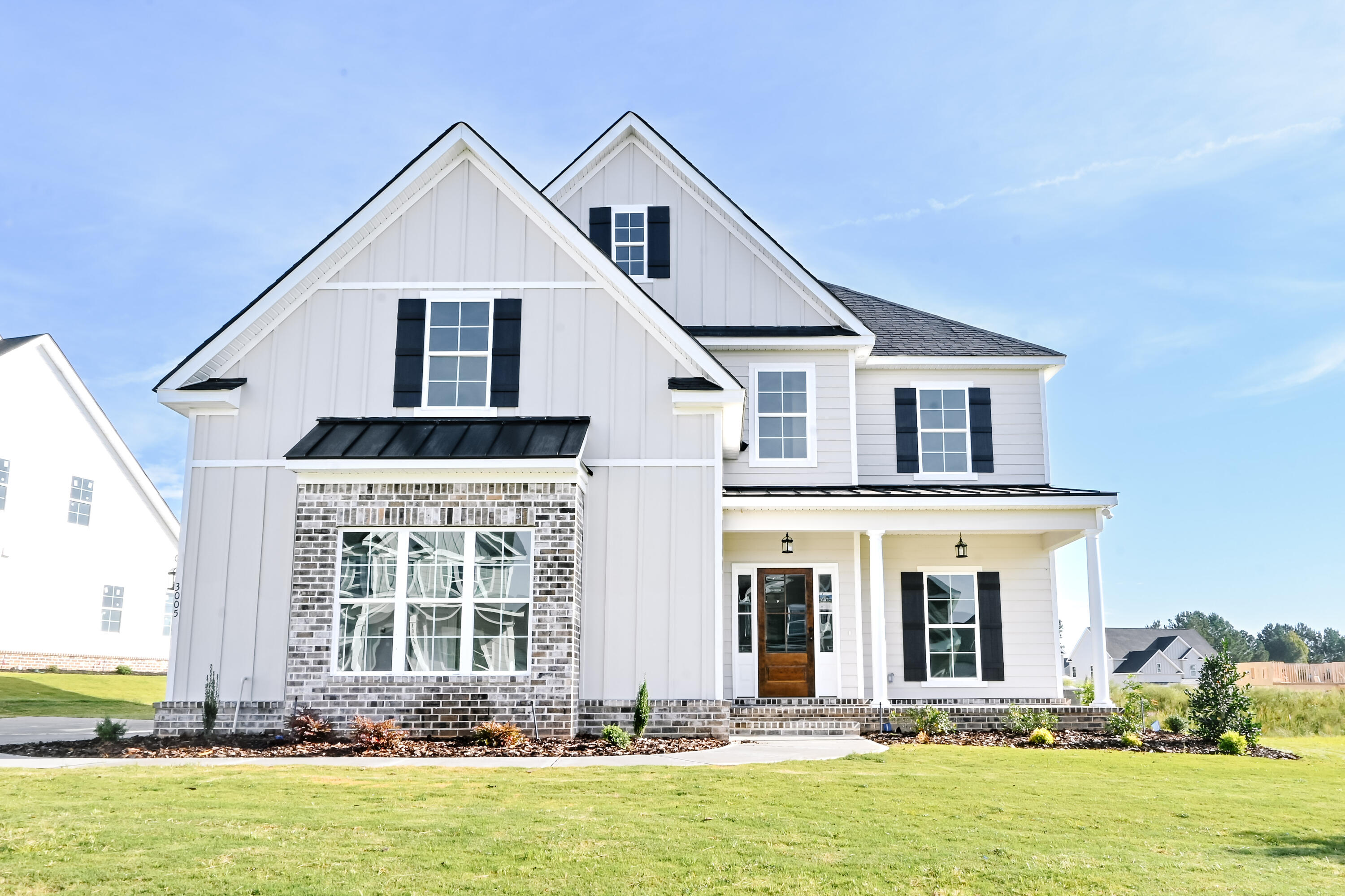 3005 ROSEWOOD DR Drive