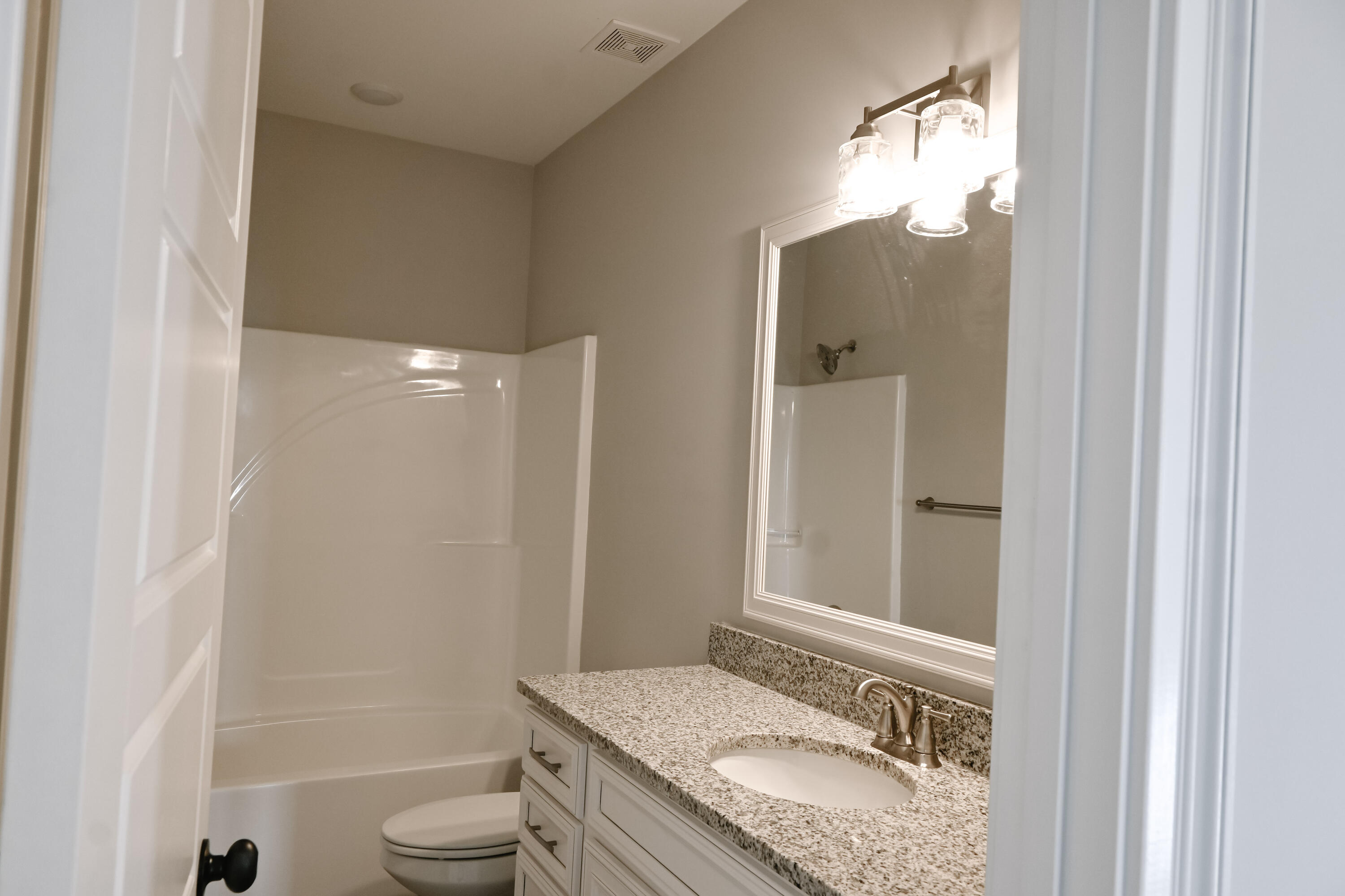 3005 ROSEWOOD DR Drive