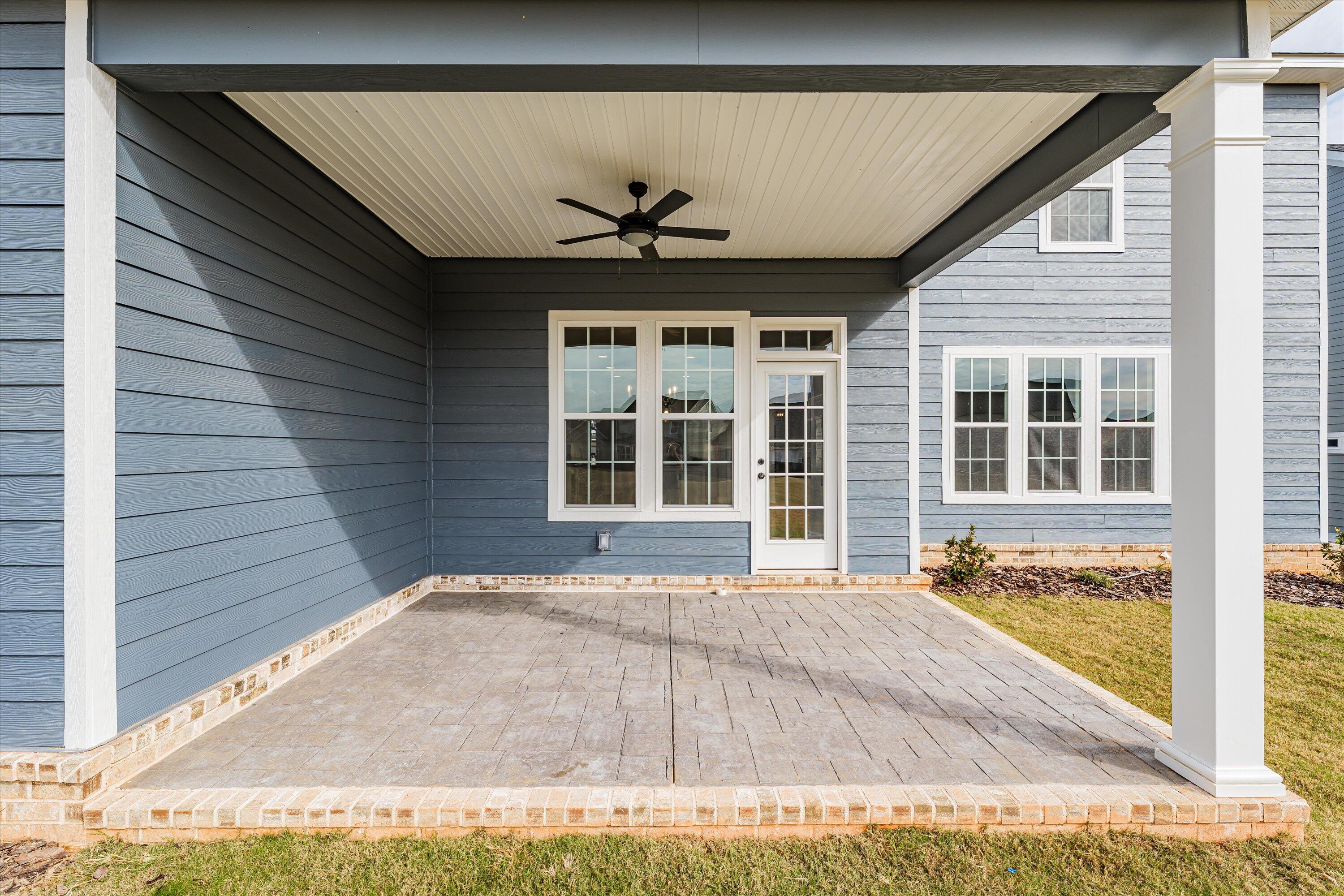 3006 ROSEWOOD DR. Drive