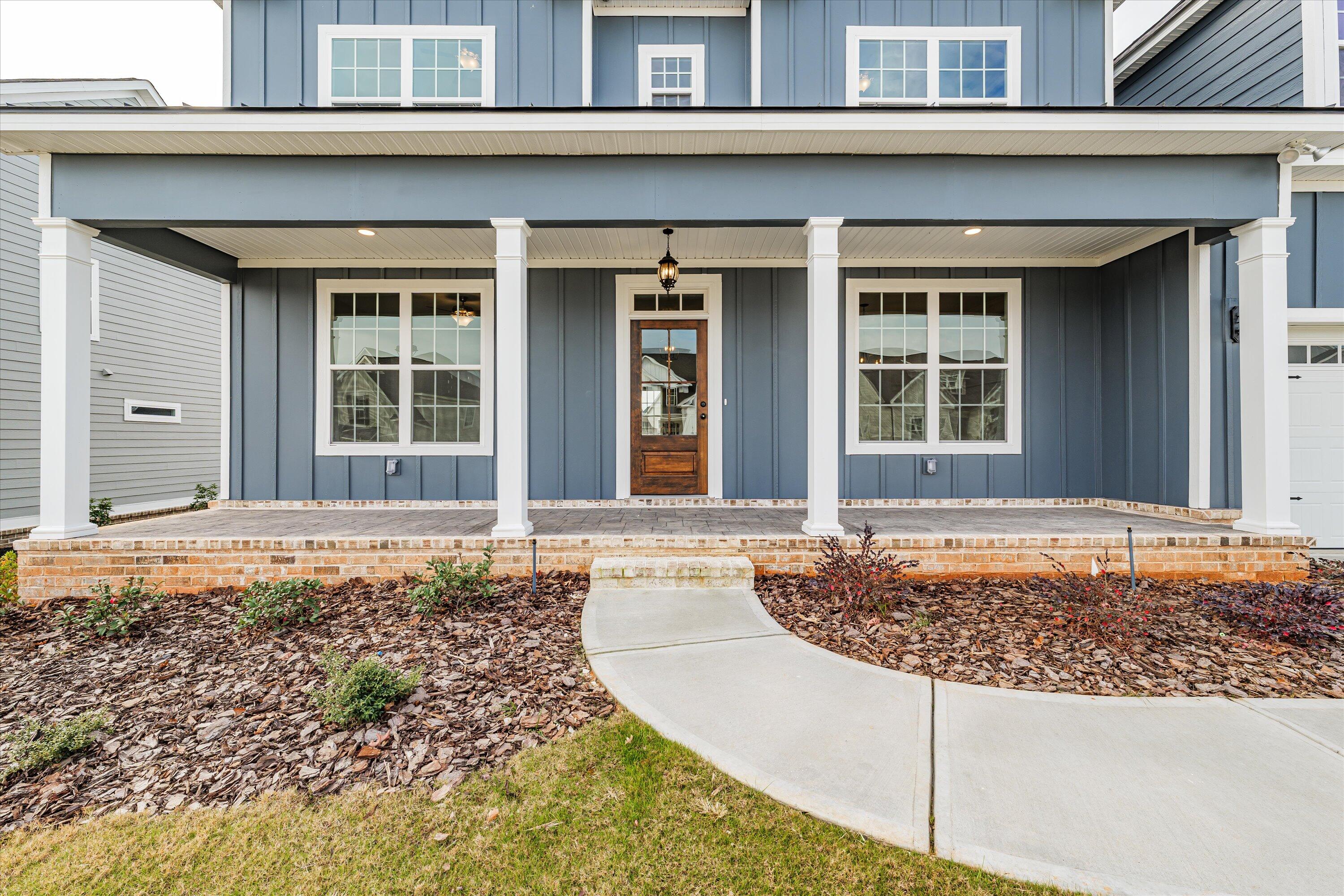 3006 ROSEWOOD DR. Drive