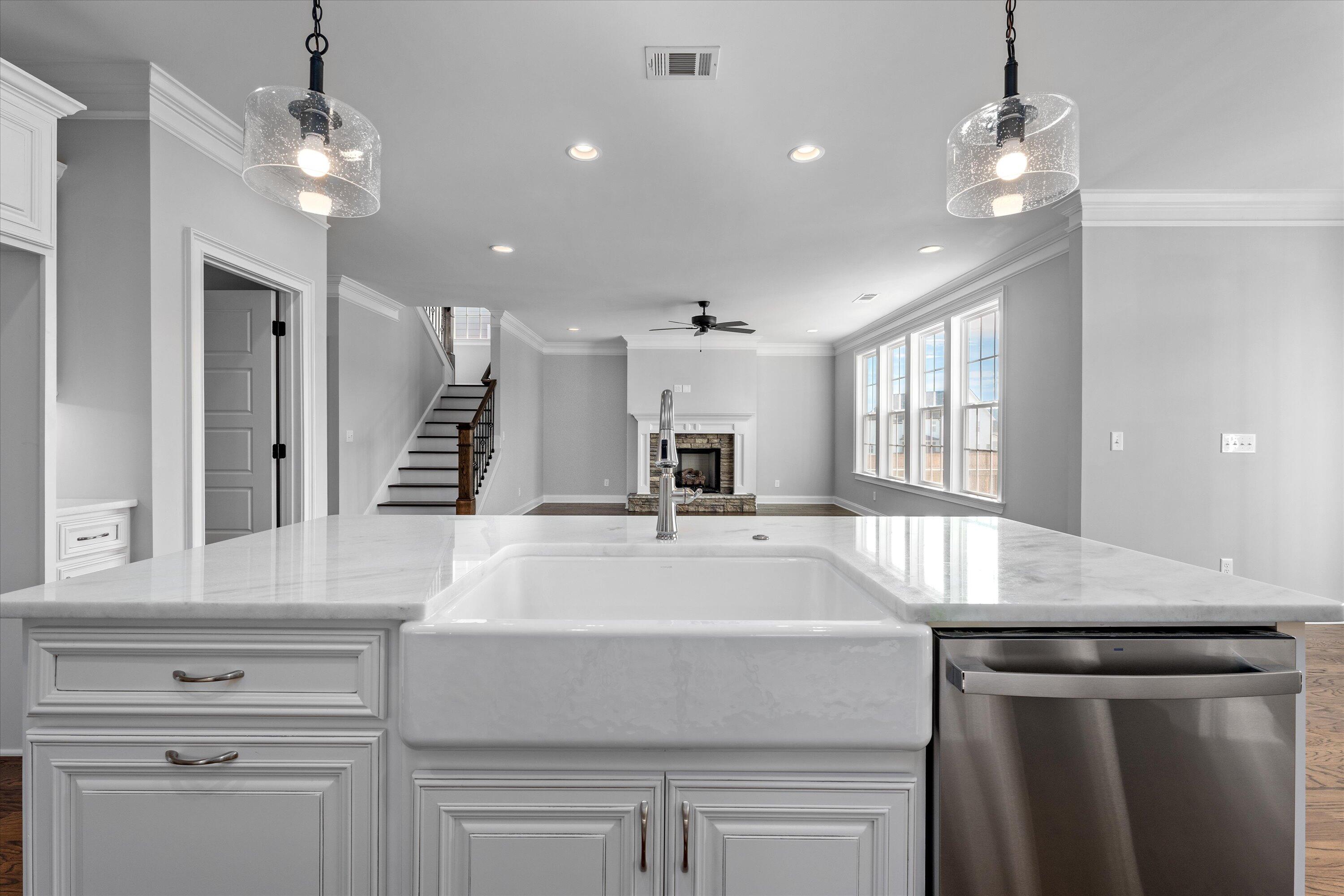 3006 ROSEWOOD DR. Drive