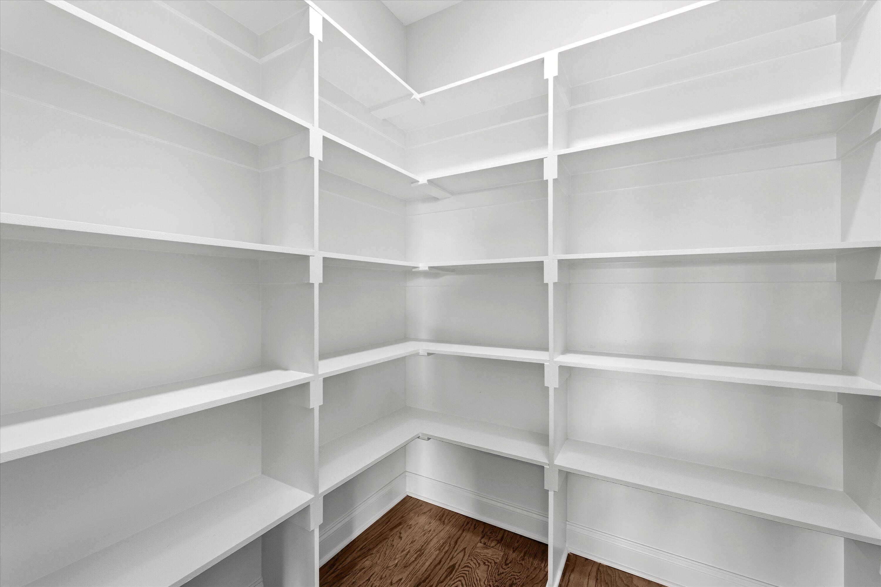 3006 ROSEWOOD DR. Drive