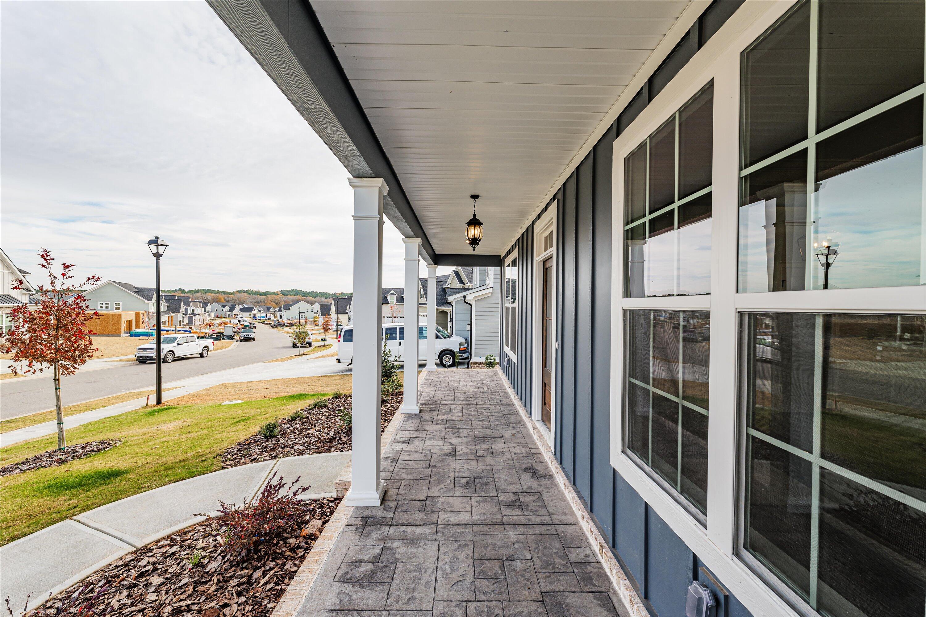 3006 ROSEWOOD DR. Drive