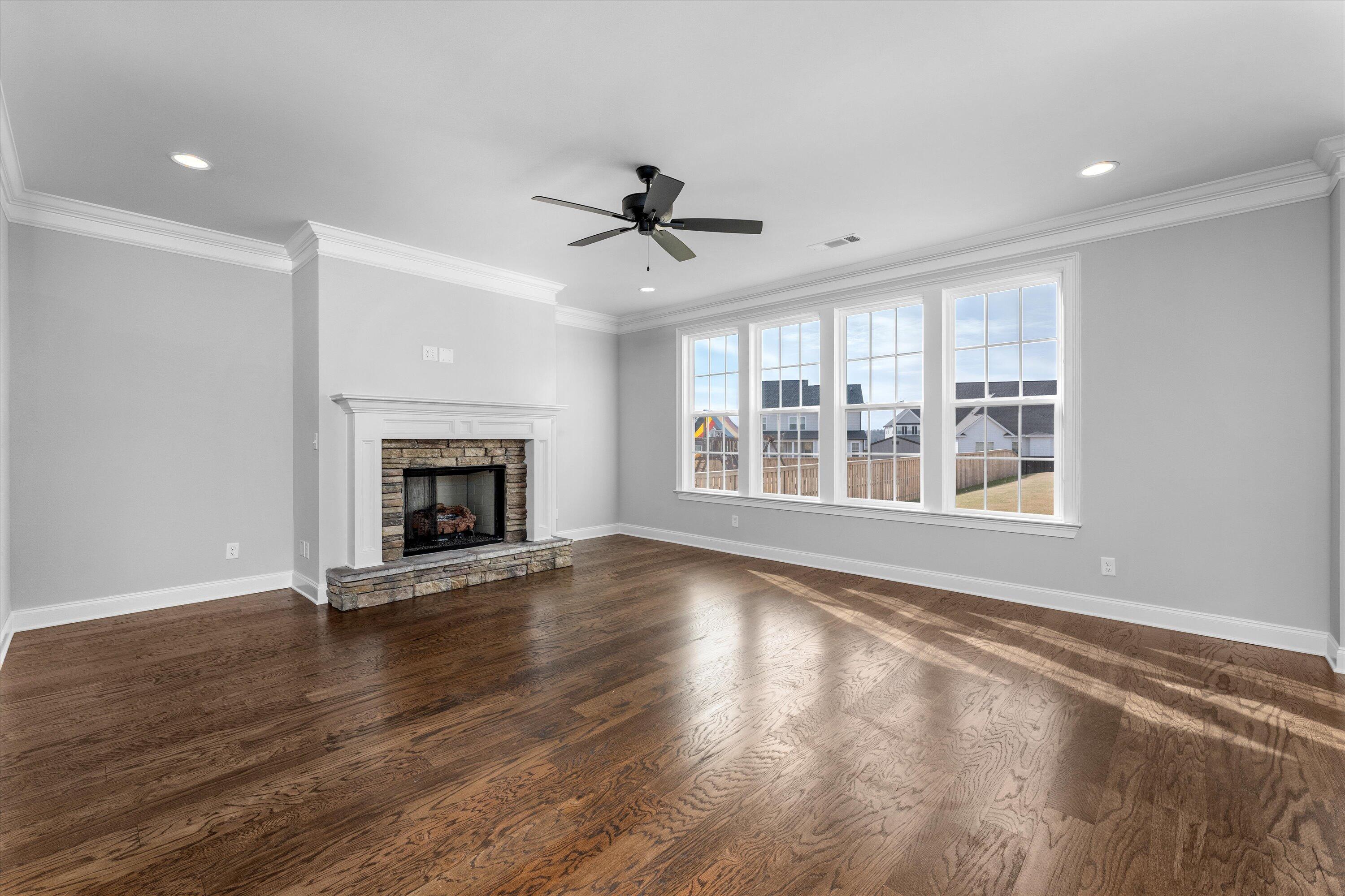 3006 ROSEWOOD DR. Drive