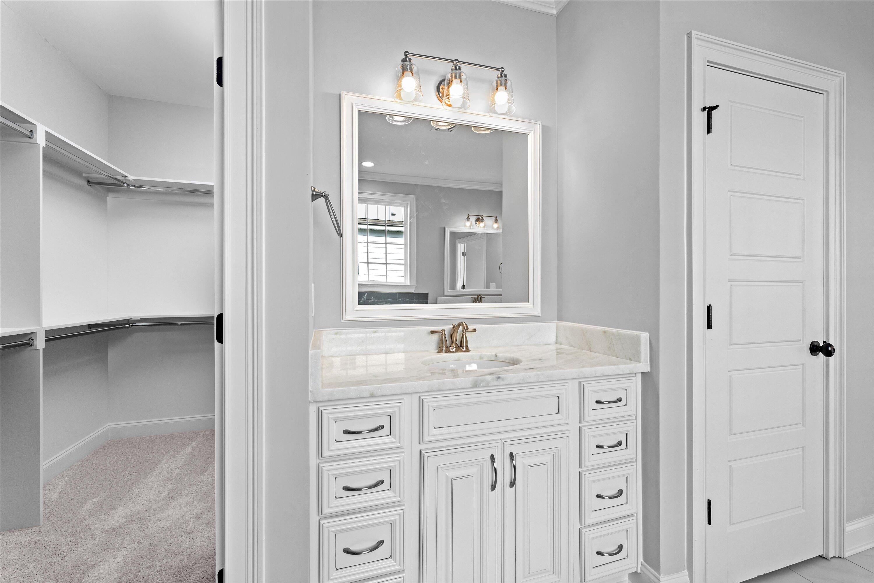 3006 ROSEWOOD DR. Drive