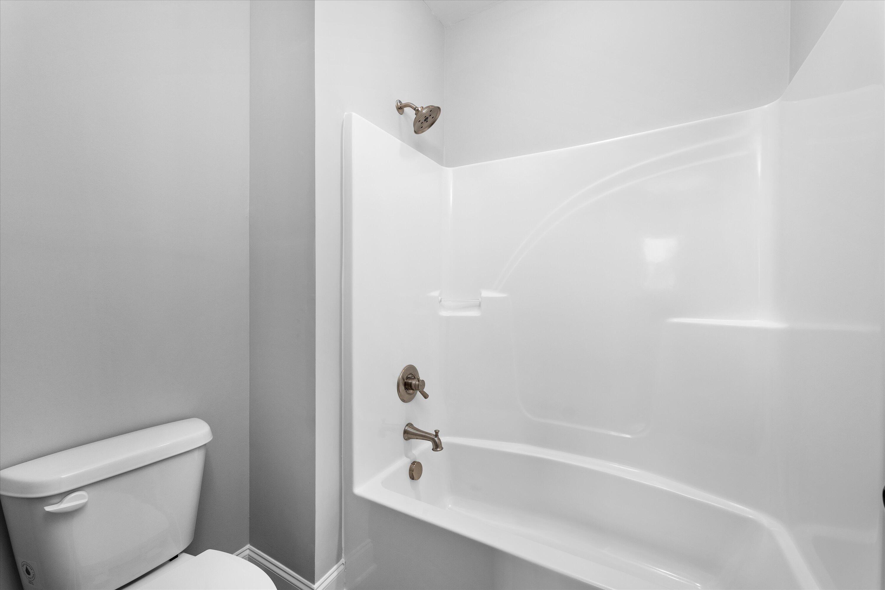 3006 ROSEWOOD DR. Drive