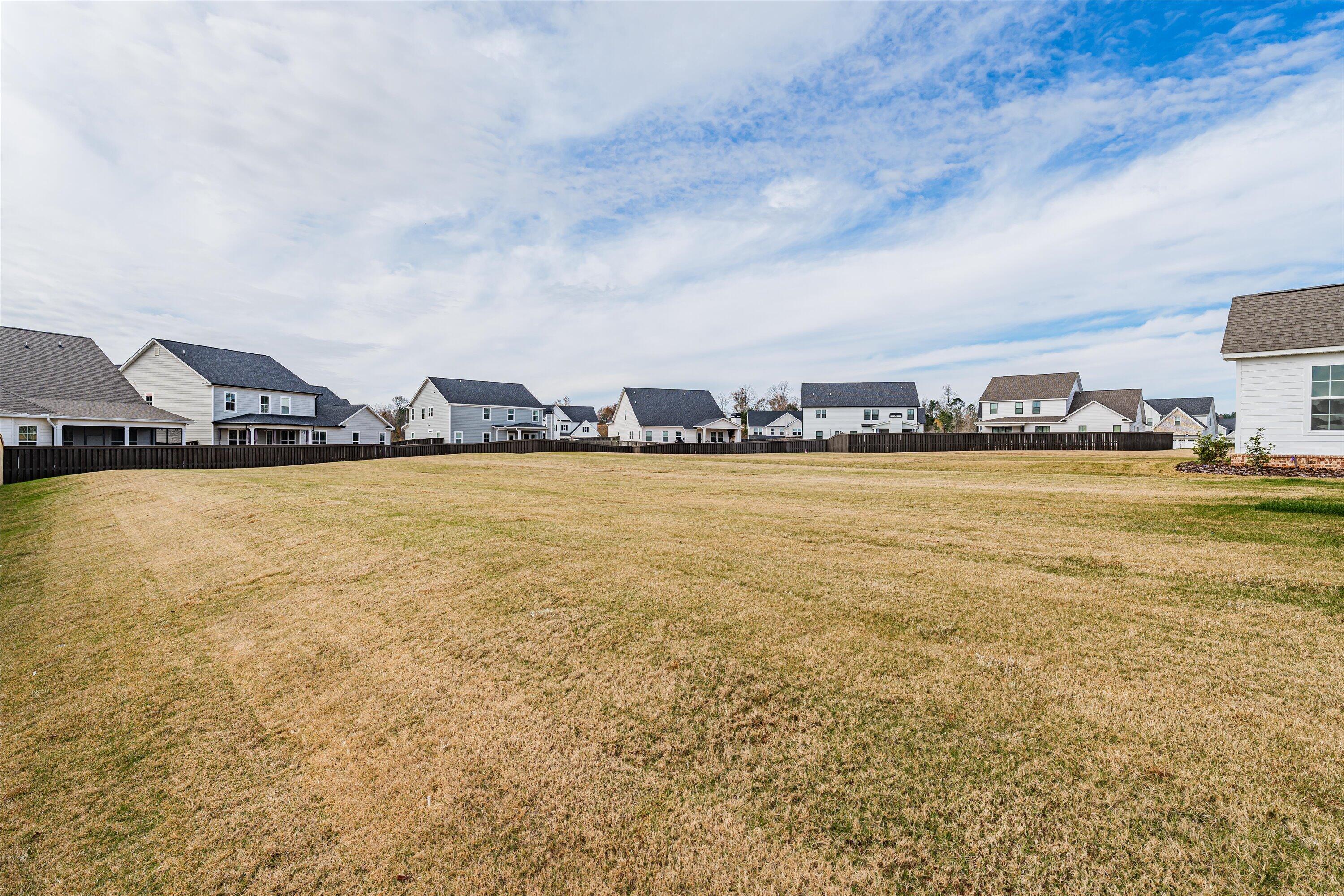 3006 ROSEWOOD DR. Drive