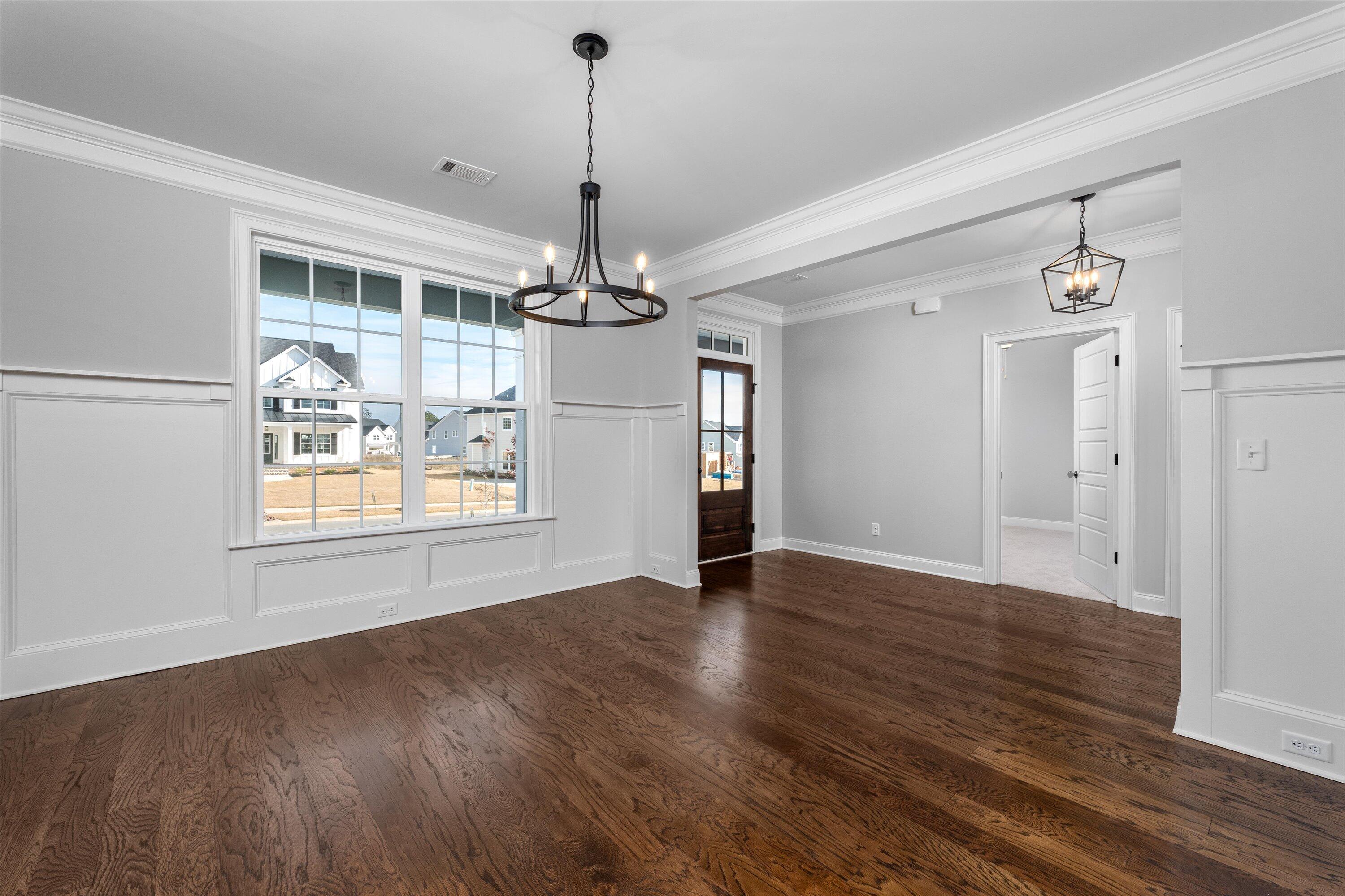 3006 ROSEWOOD DR. Drive