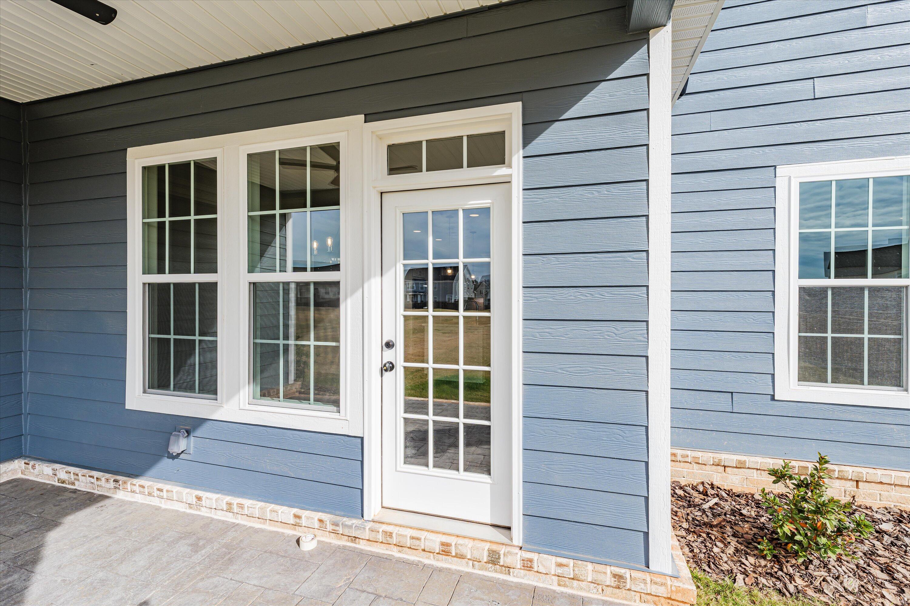 3006 ROSEWOOD DR. Drive