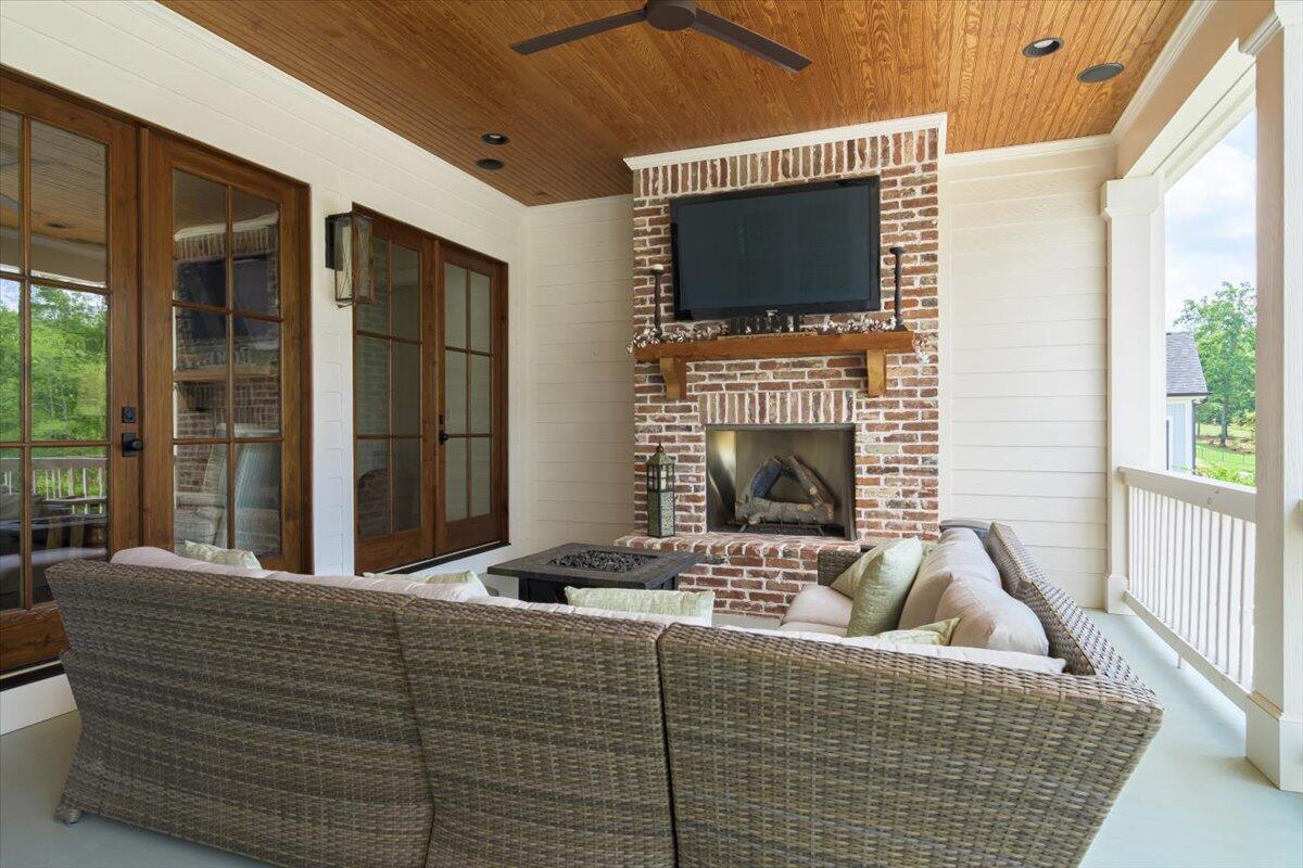 502 NIGHT HERON Court