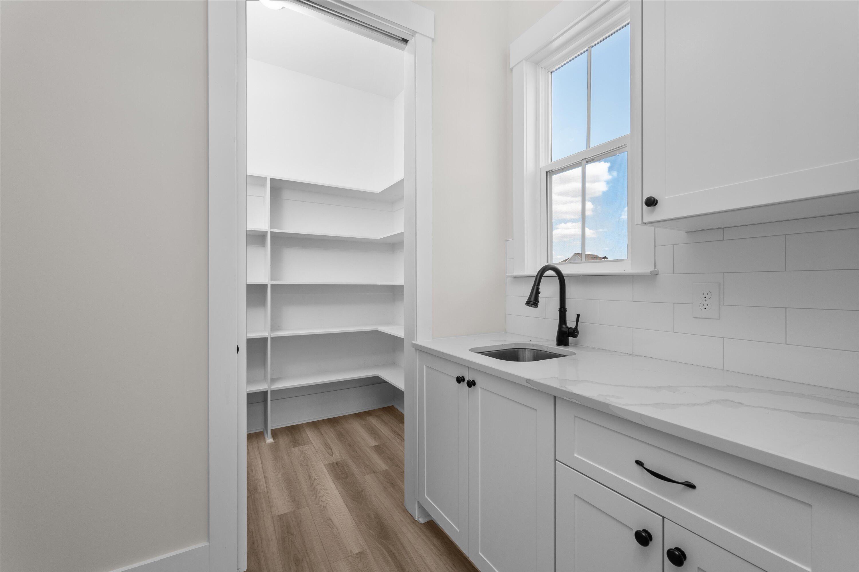 505 OAKLEY GROVE Circle