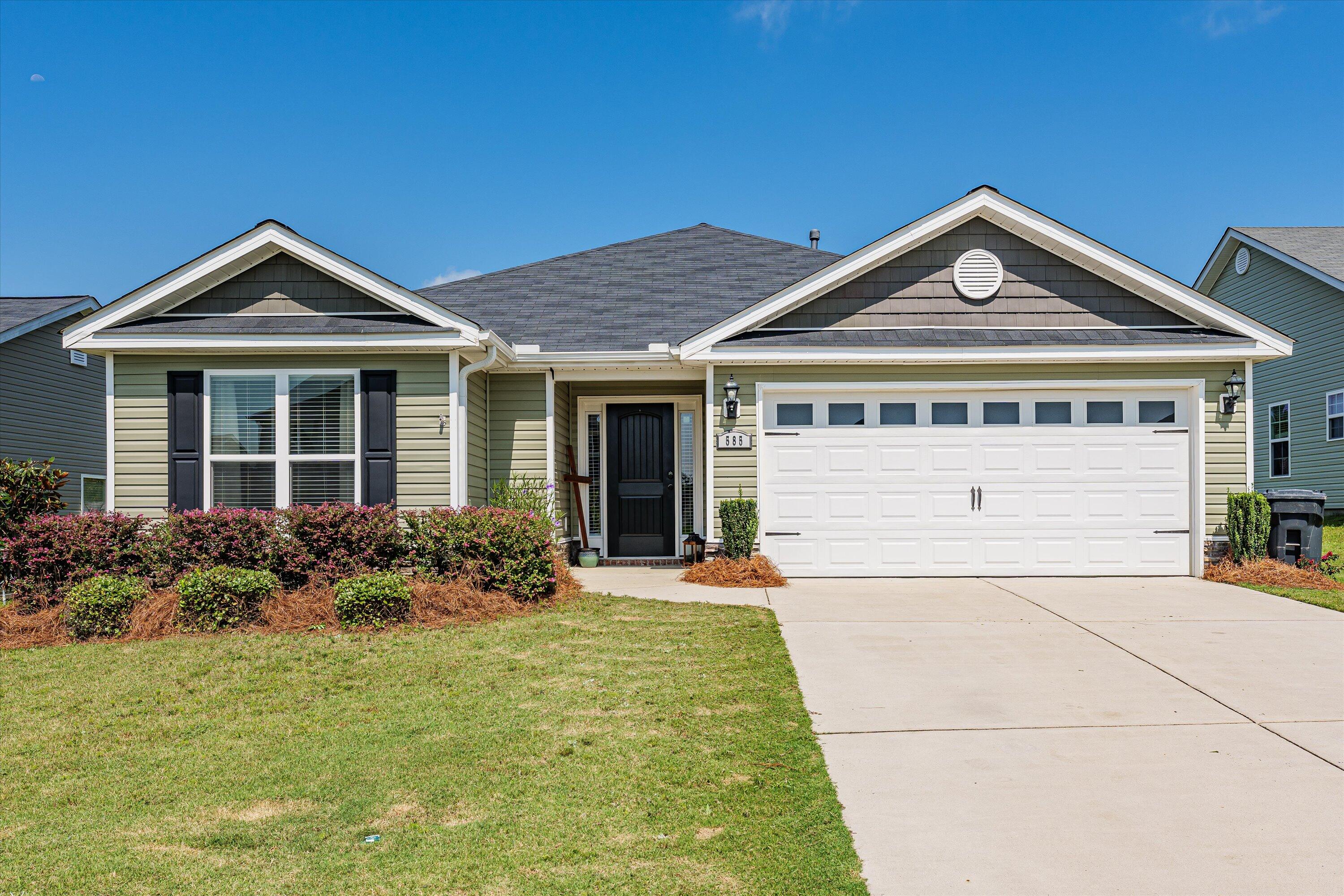 585 RALEIGH DR Drive