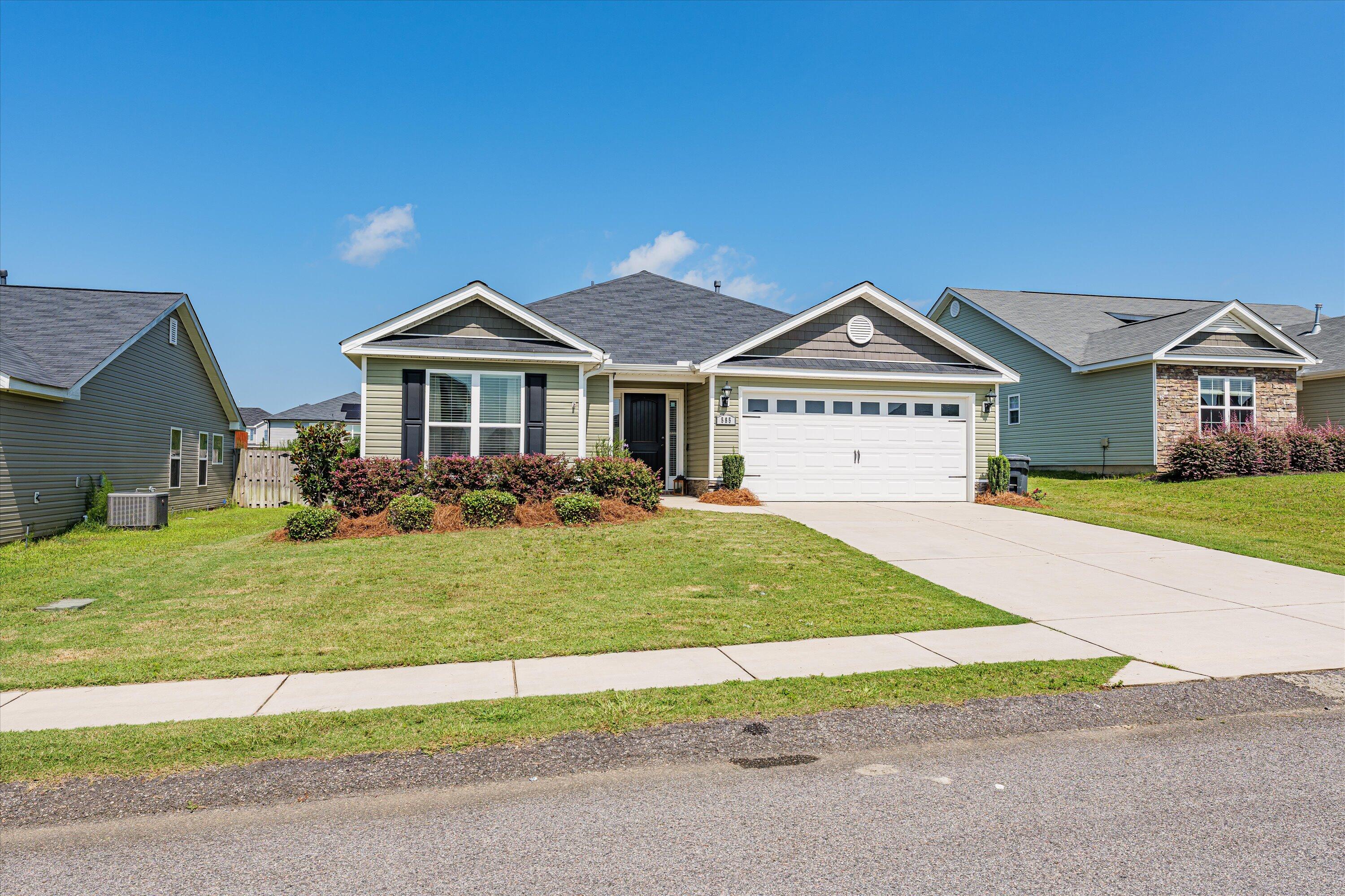 585 RALEIGH DR Drive