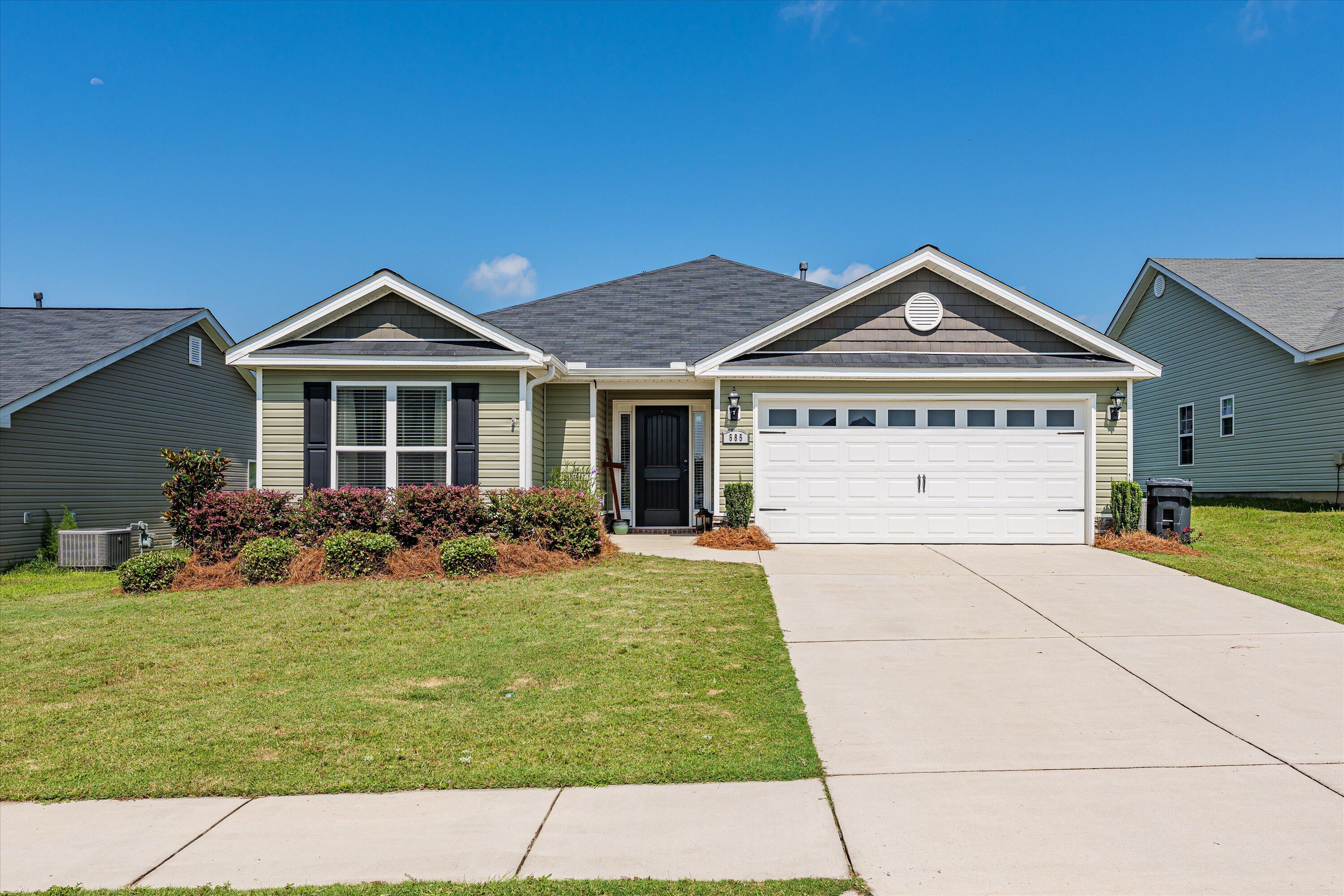 585 RALEIGH DR Drive