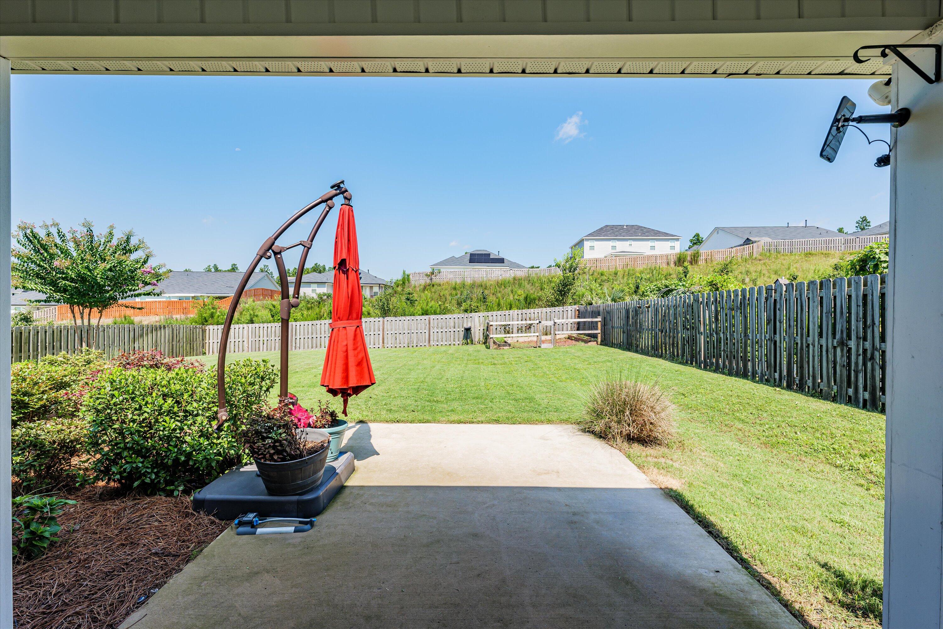 585 RALEIGH DR Drive