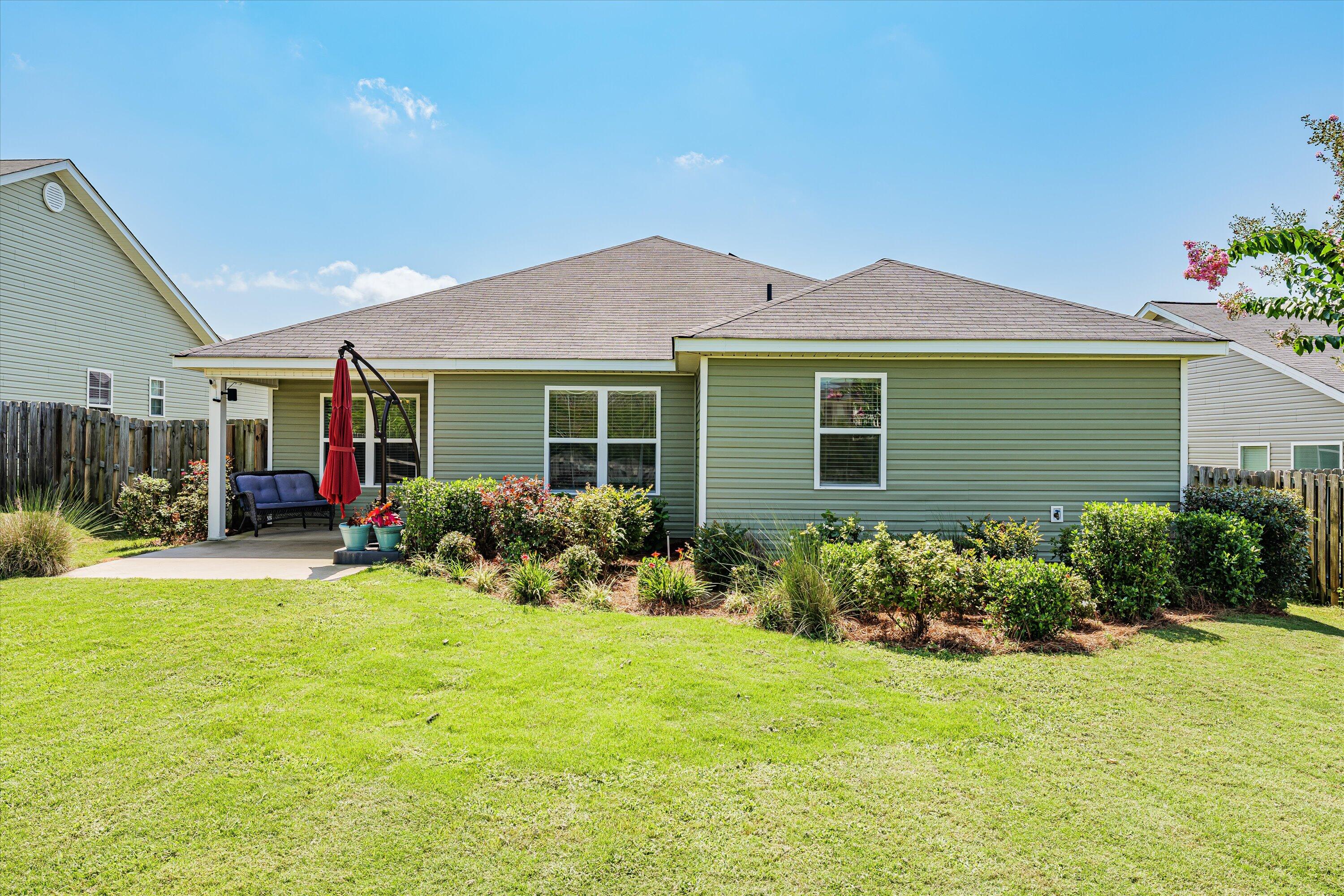 585 RALEIGH DR Drive