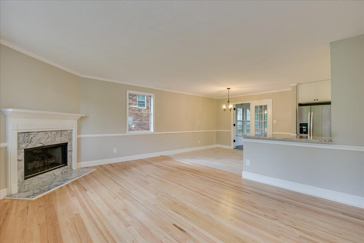 3522 MOUNT VERNON Drive