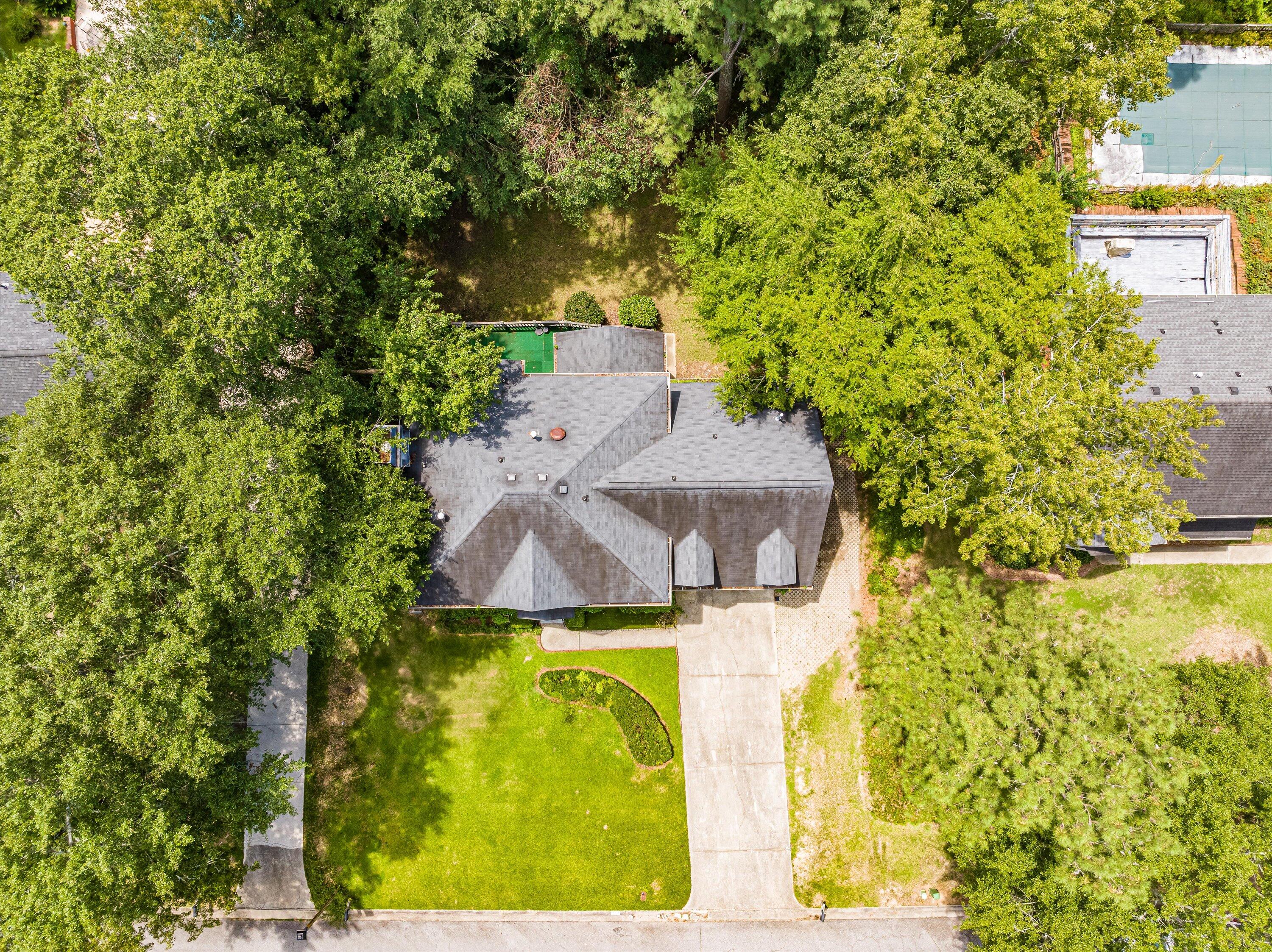 930 DEERCREST Circle