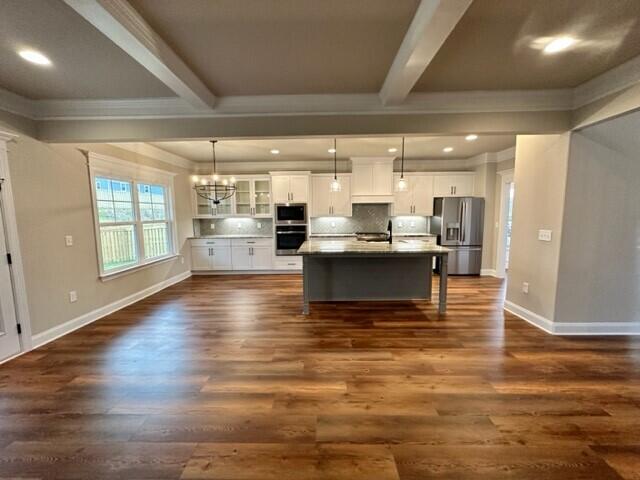 2983 ROSEWOOD DR. Drive