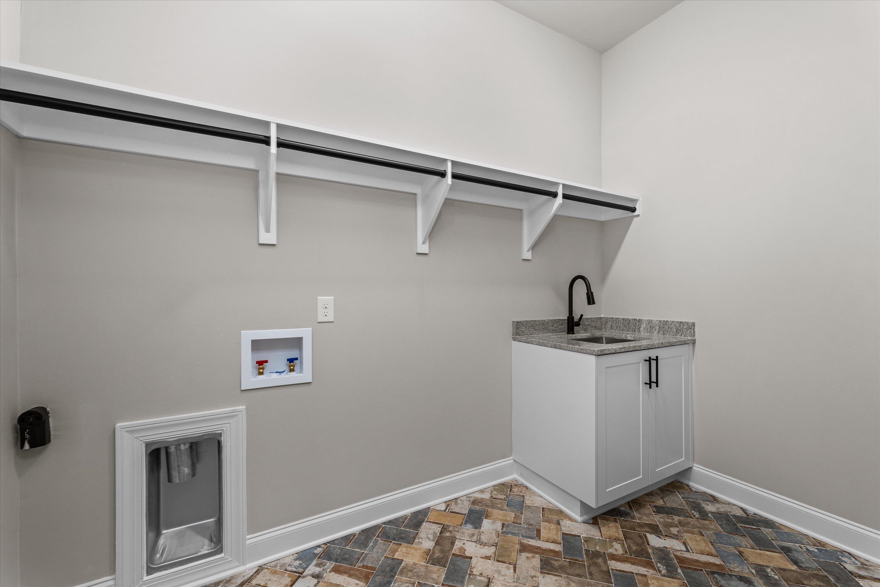 2976 ROSEWOOD DRIVE Drive