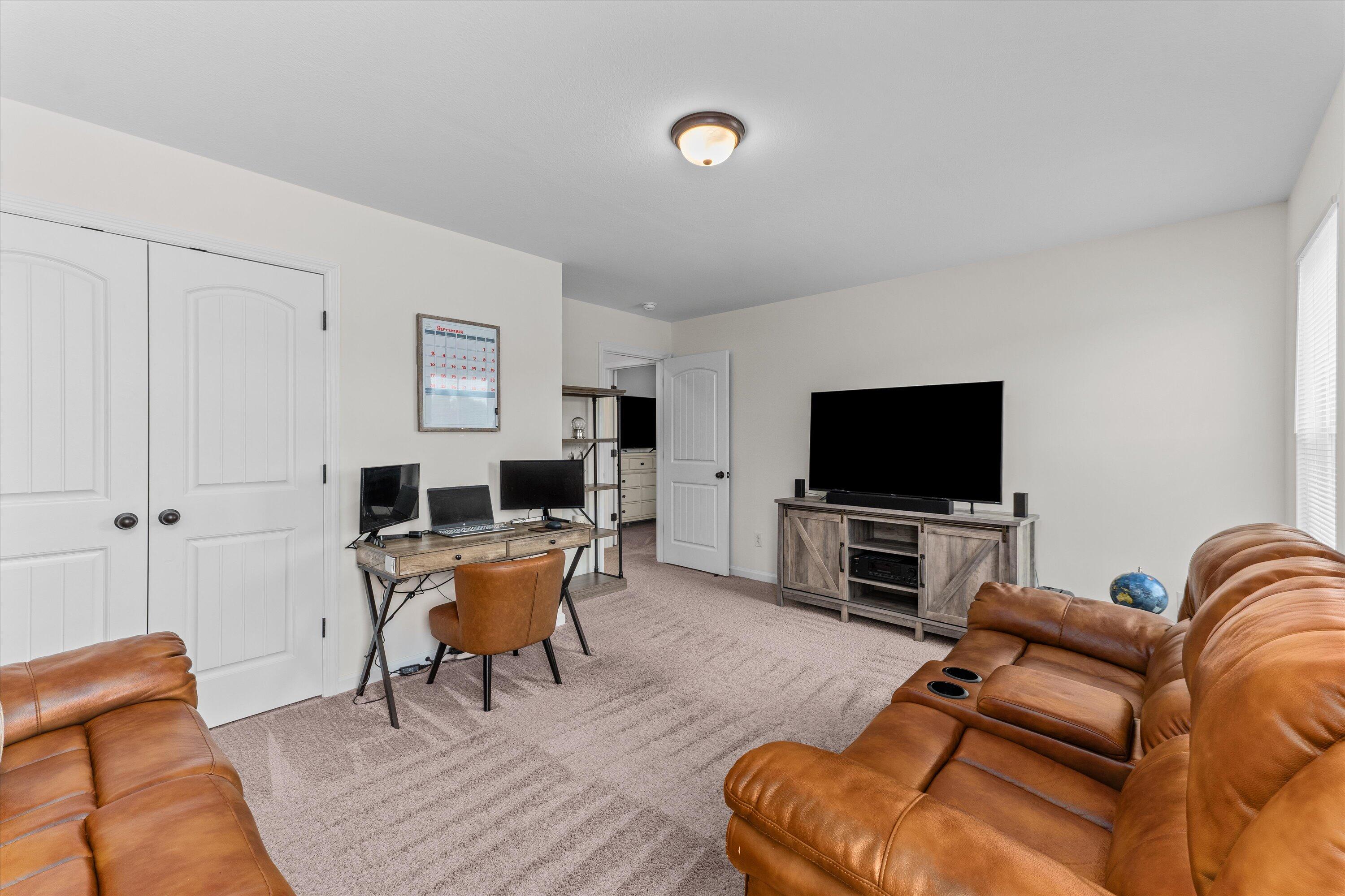 1116 GEORGE W. CRAWFORD Drive