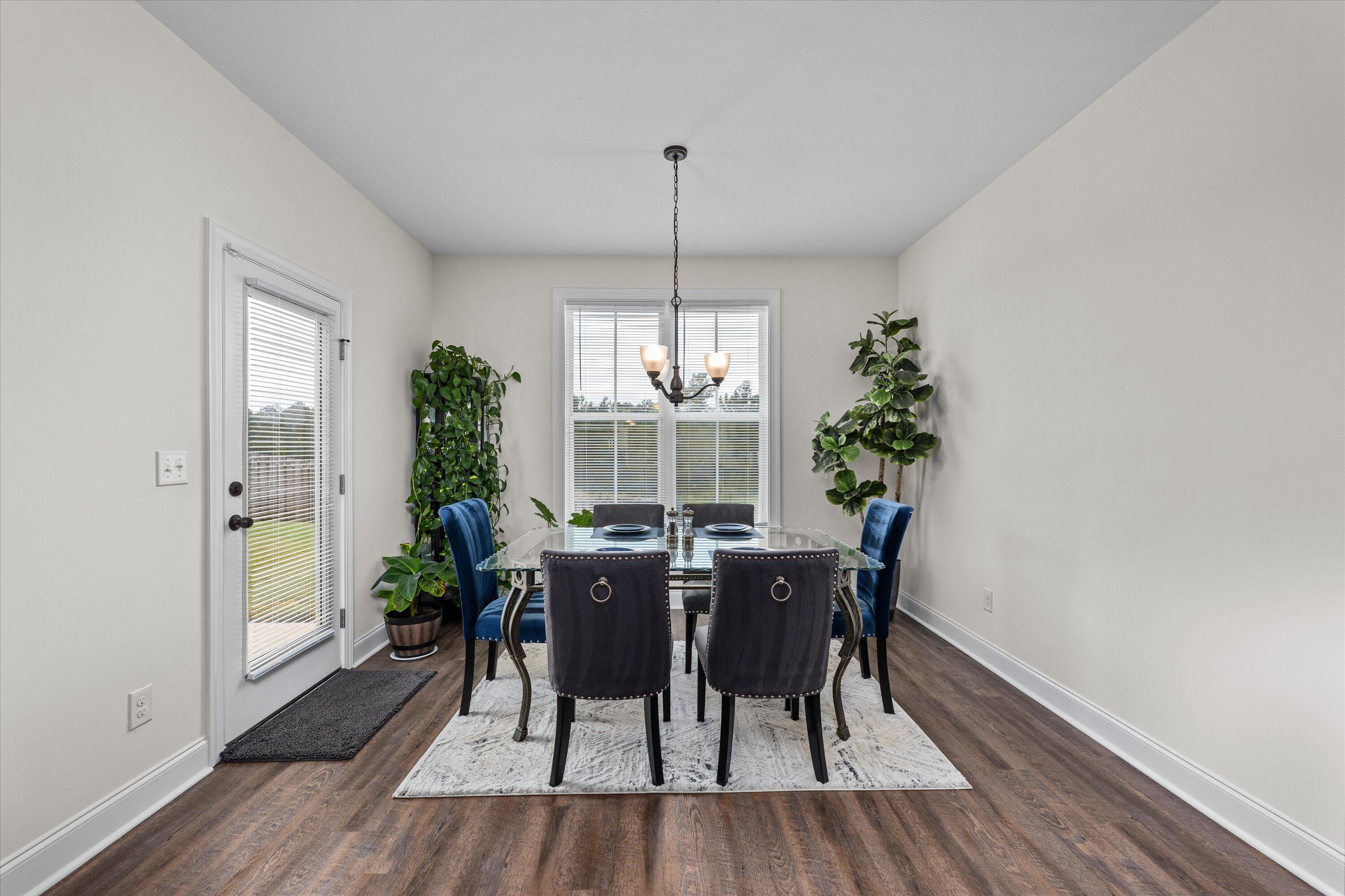 1116 GEORGE W. CRAWFORD Drive