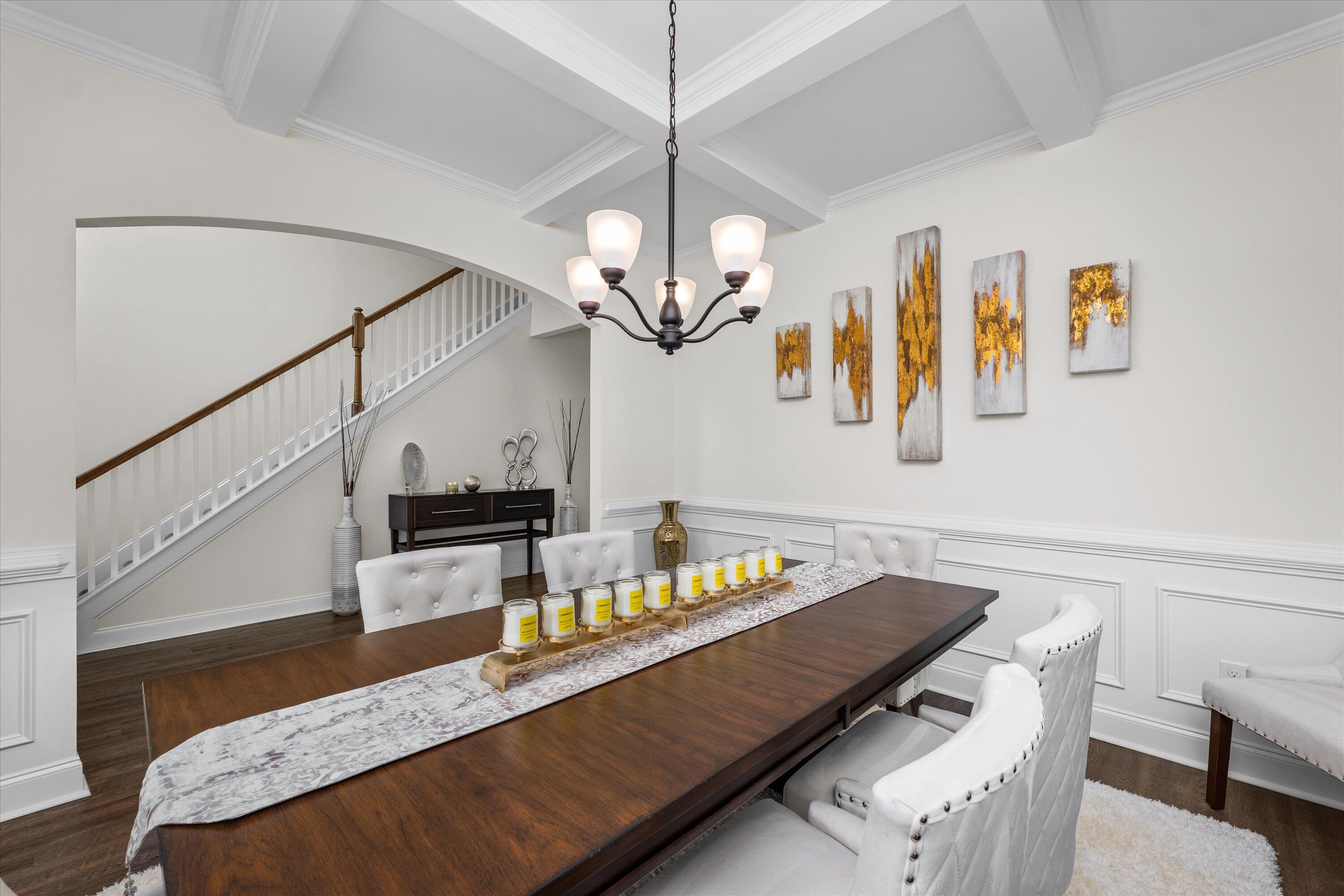 1116 GEORGE W. CRAWFORD Drive