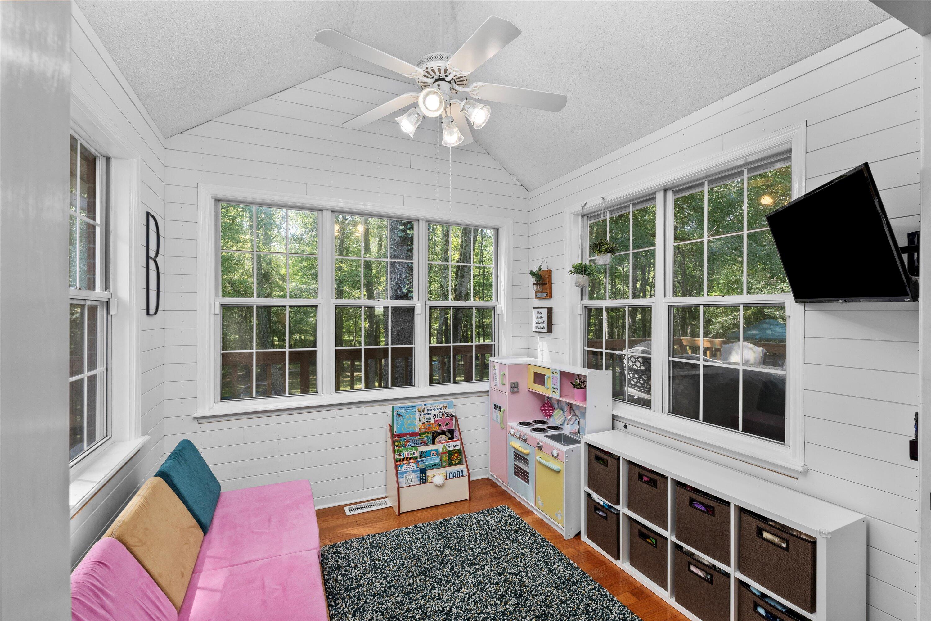 4880 FLAGSTONE Court