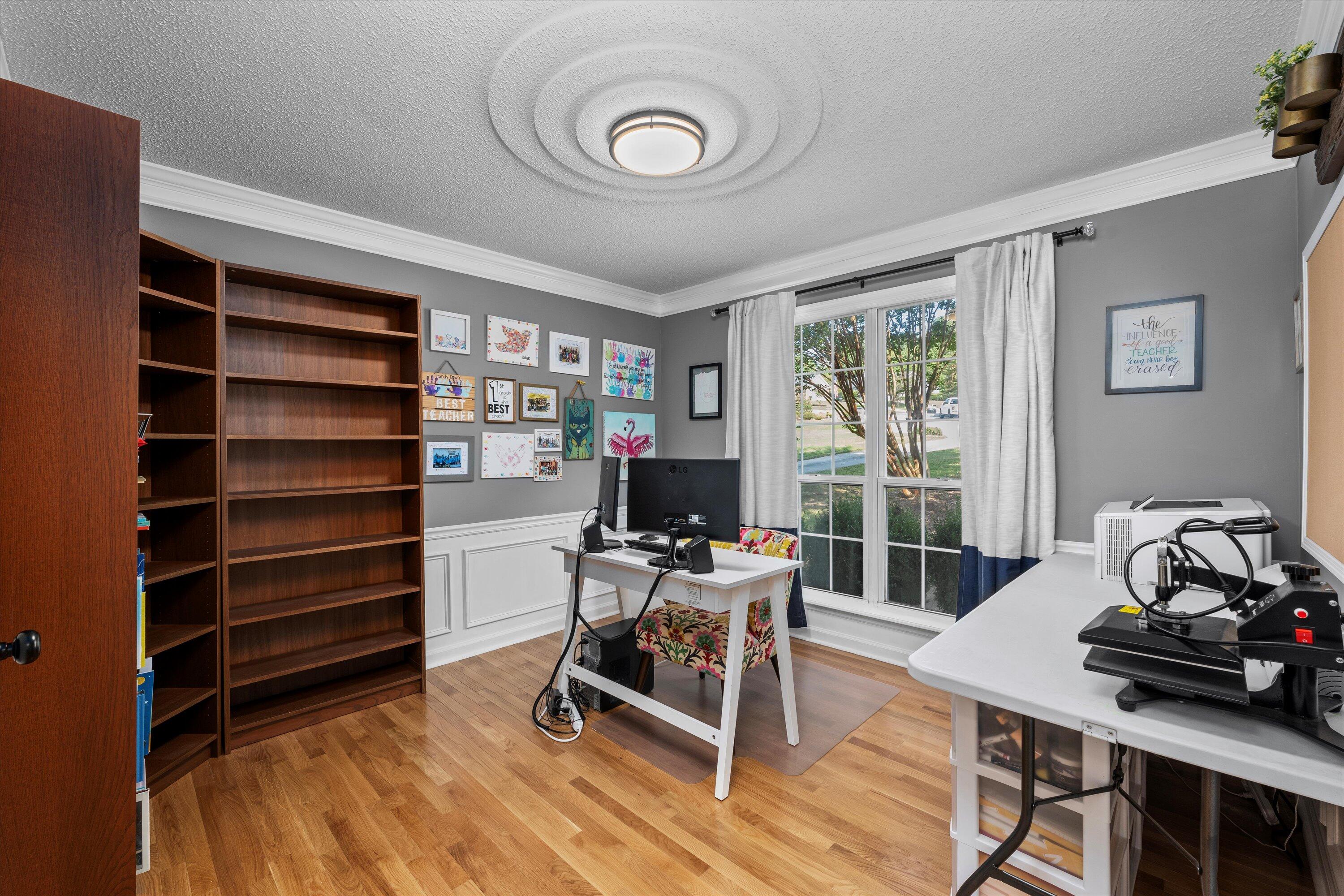 4880 FLAGSTONE Court