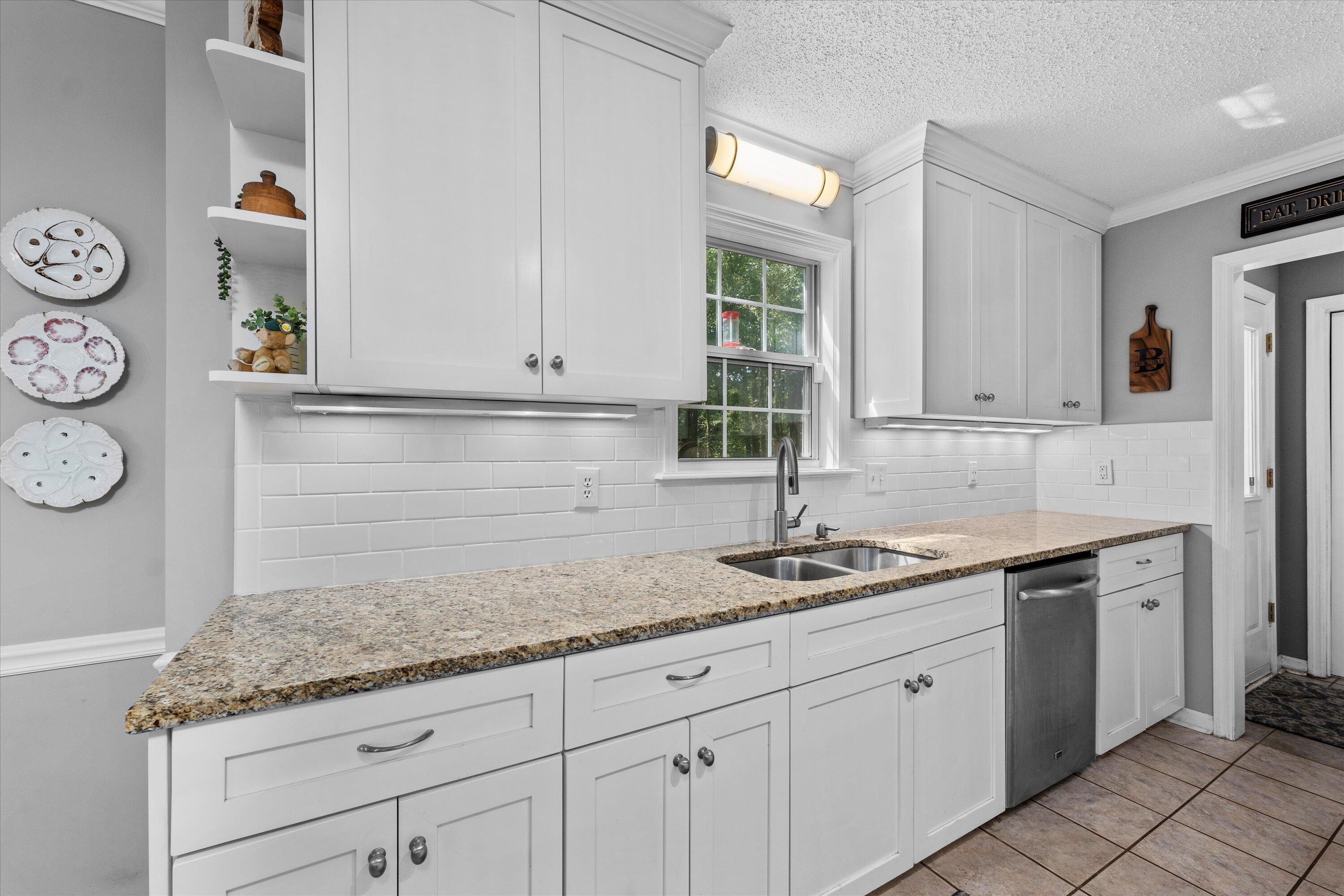 4880 FLAGSTONE Court