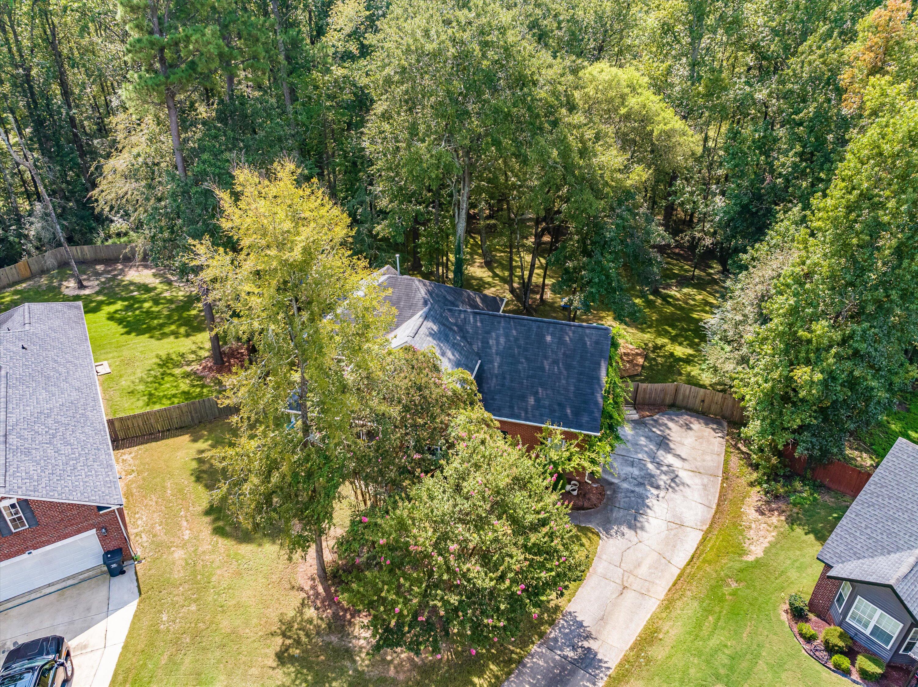 4880 FLAGSTONE Court