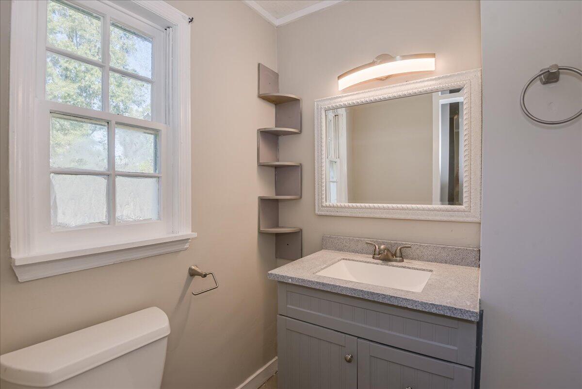 1065 NATHAN JONES Road