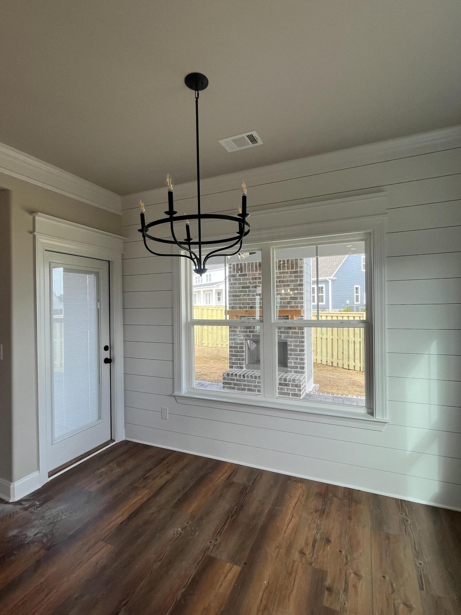 509 OAKLEY GROVE Circle