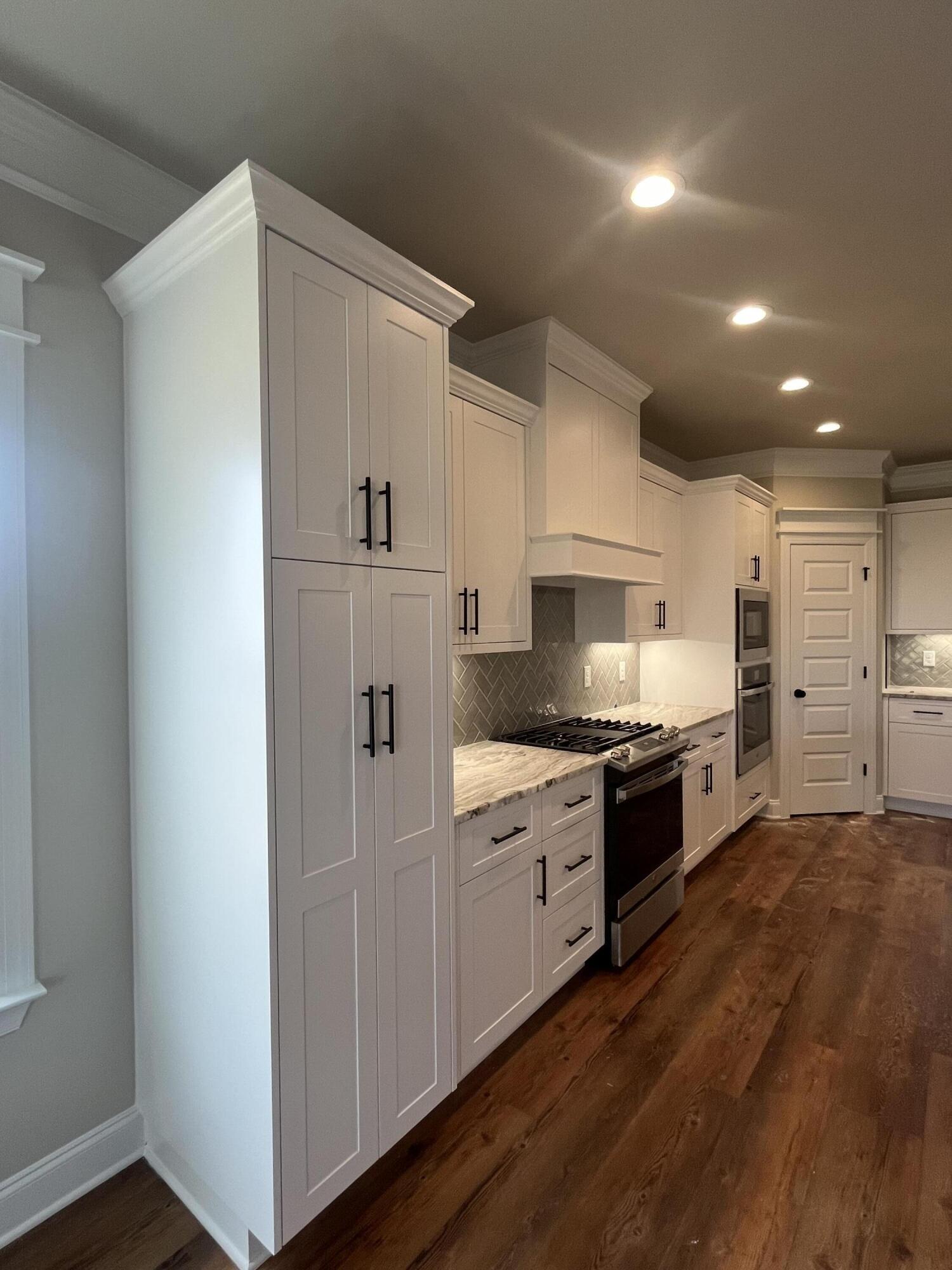 509 OAKLEY GROVE Circle