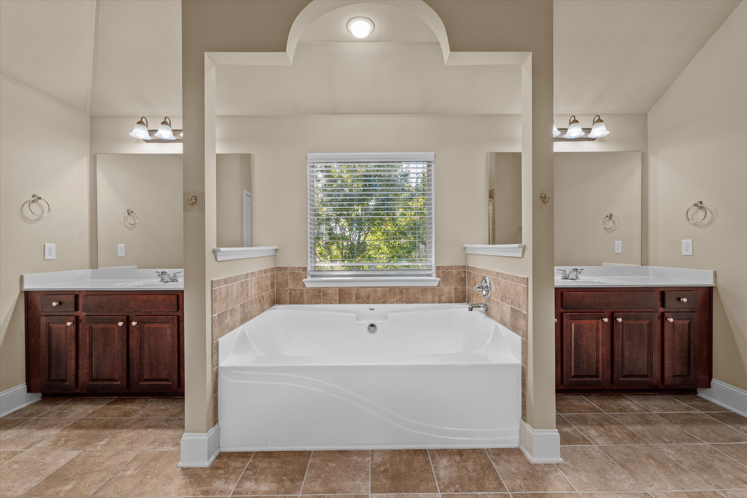 1223 BERKLEY HILLS Pass