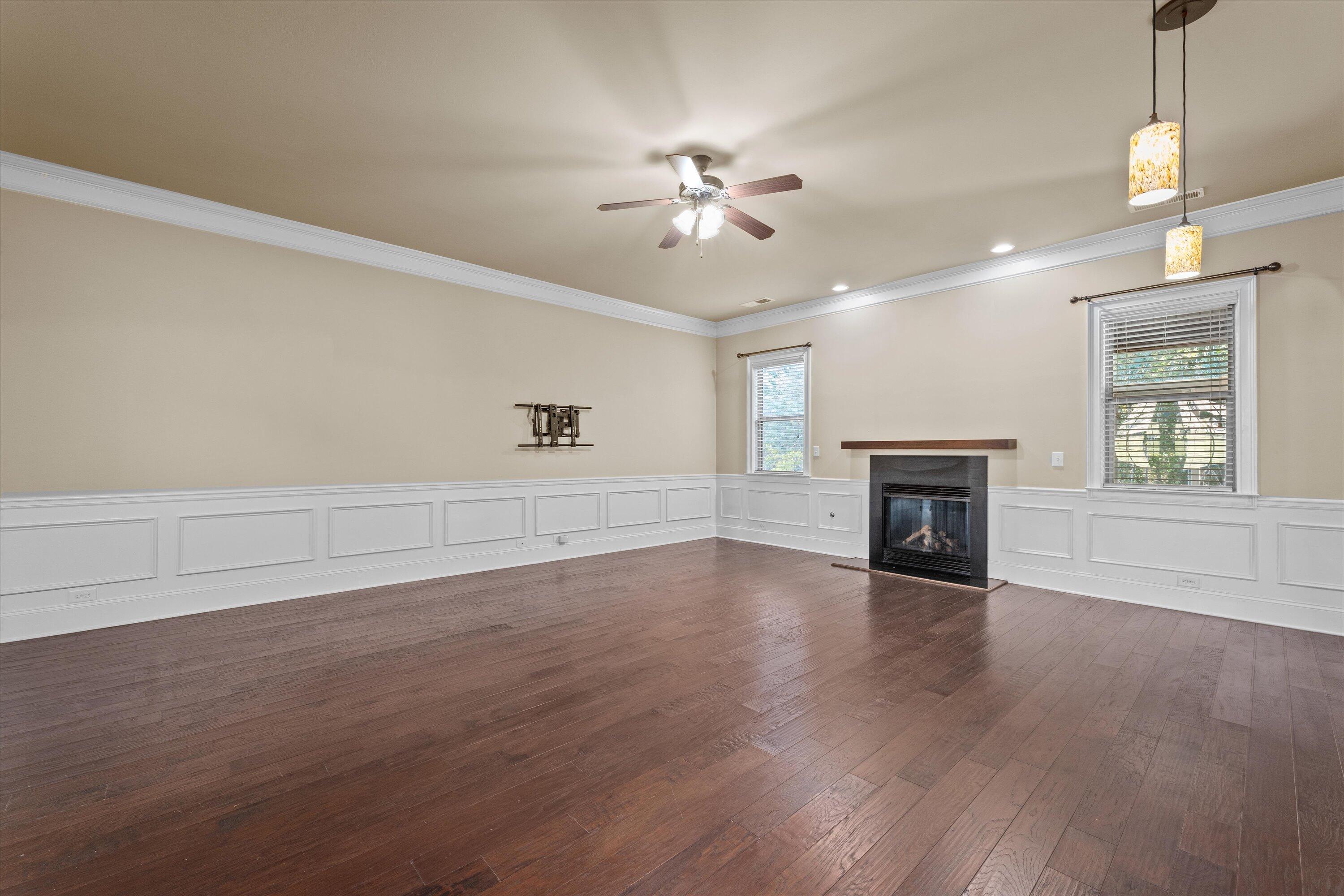 1223 BERKLEY HILLS Pass