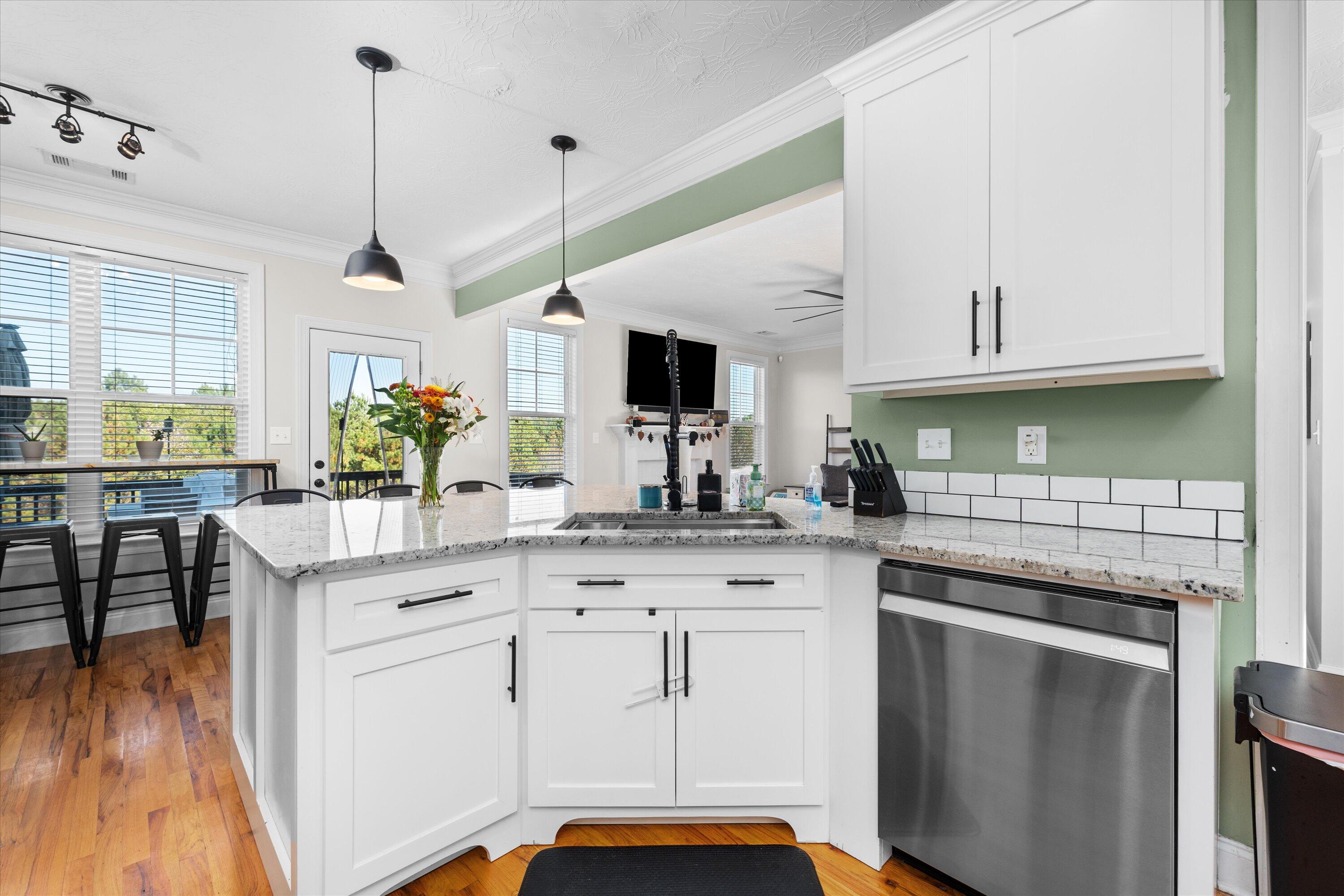 807 BRIDGEWATER LANE