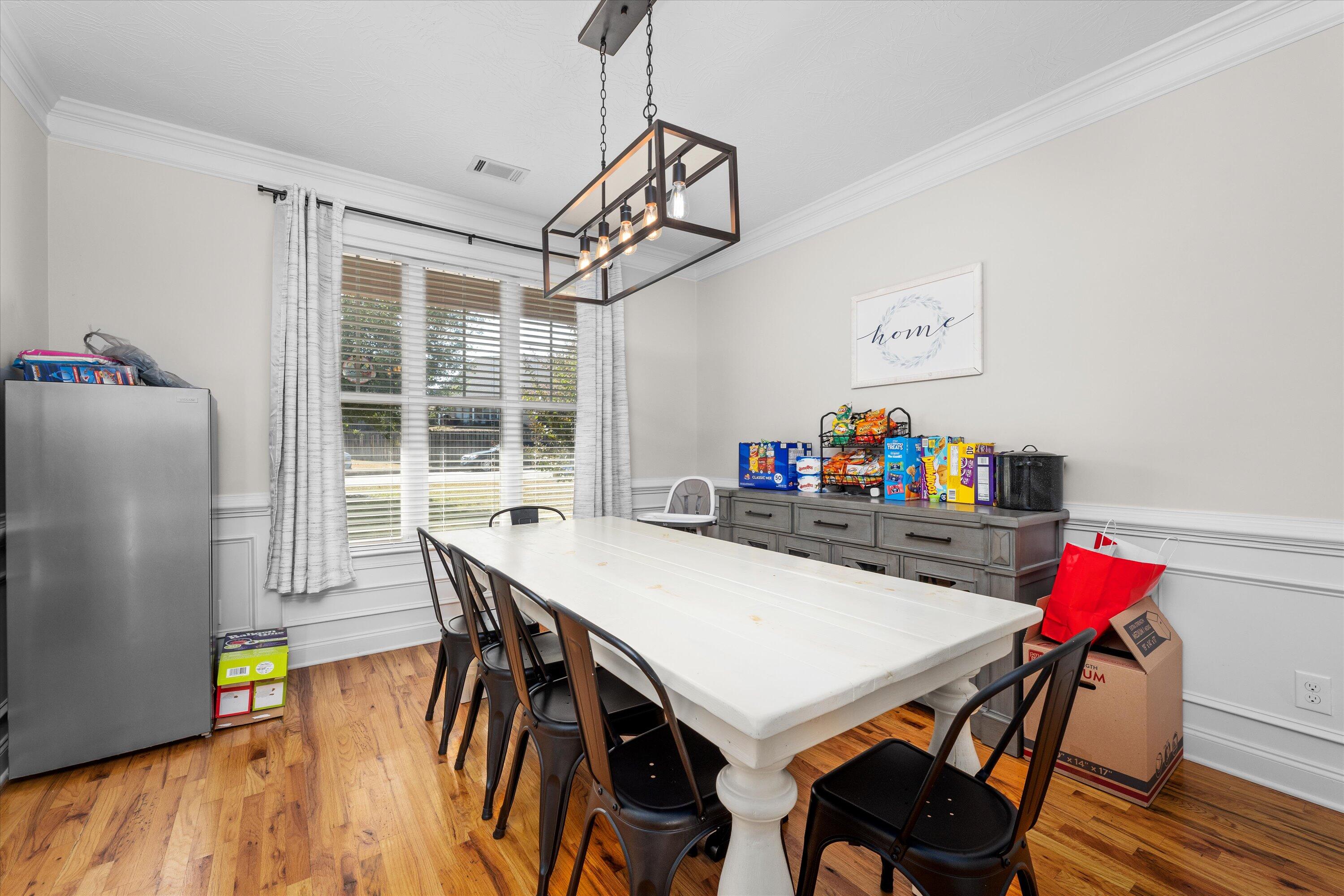 807 BRIDGEWATER LANE