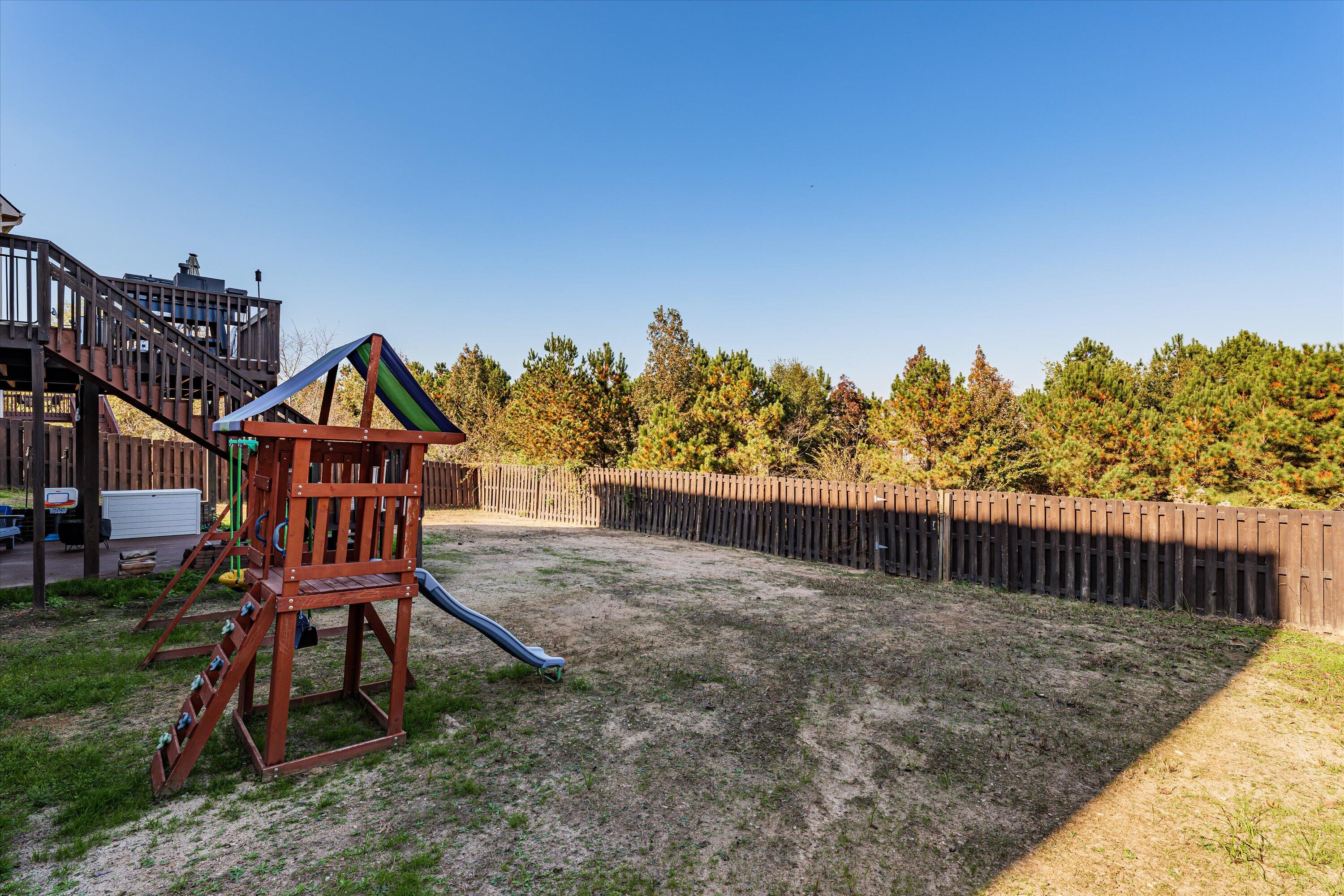 807 BRIDGEWATER LANE