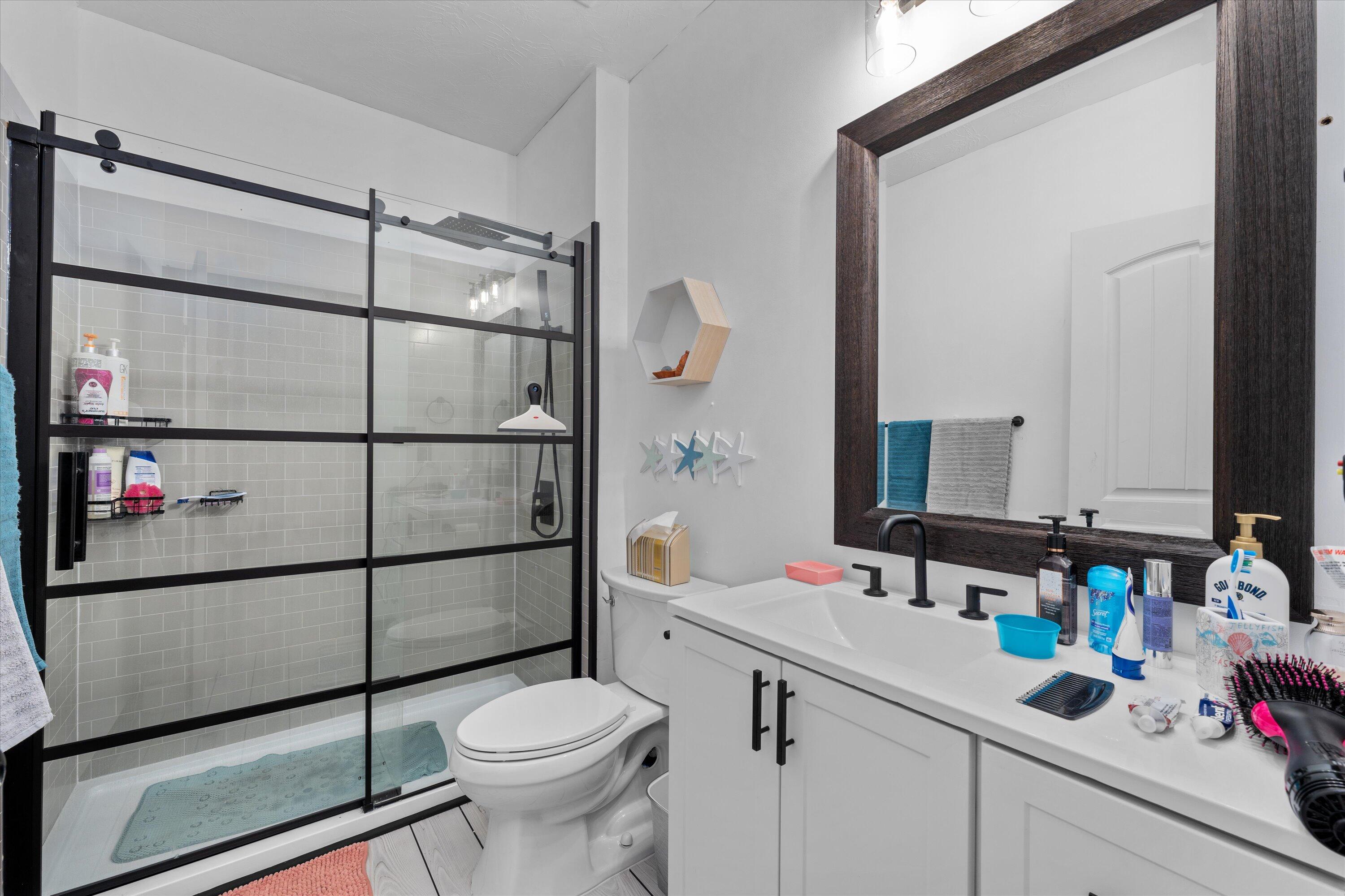 807 BRIDGEWATER LANE