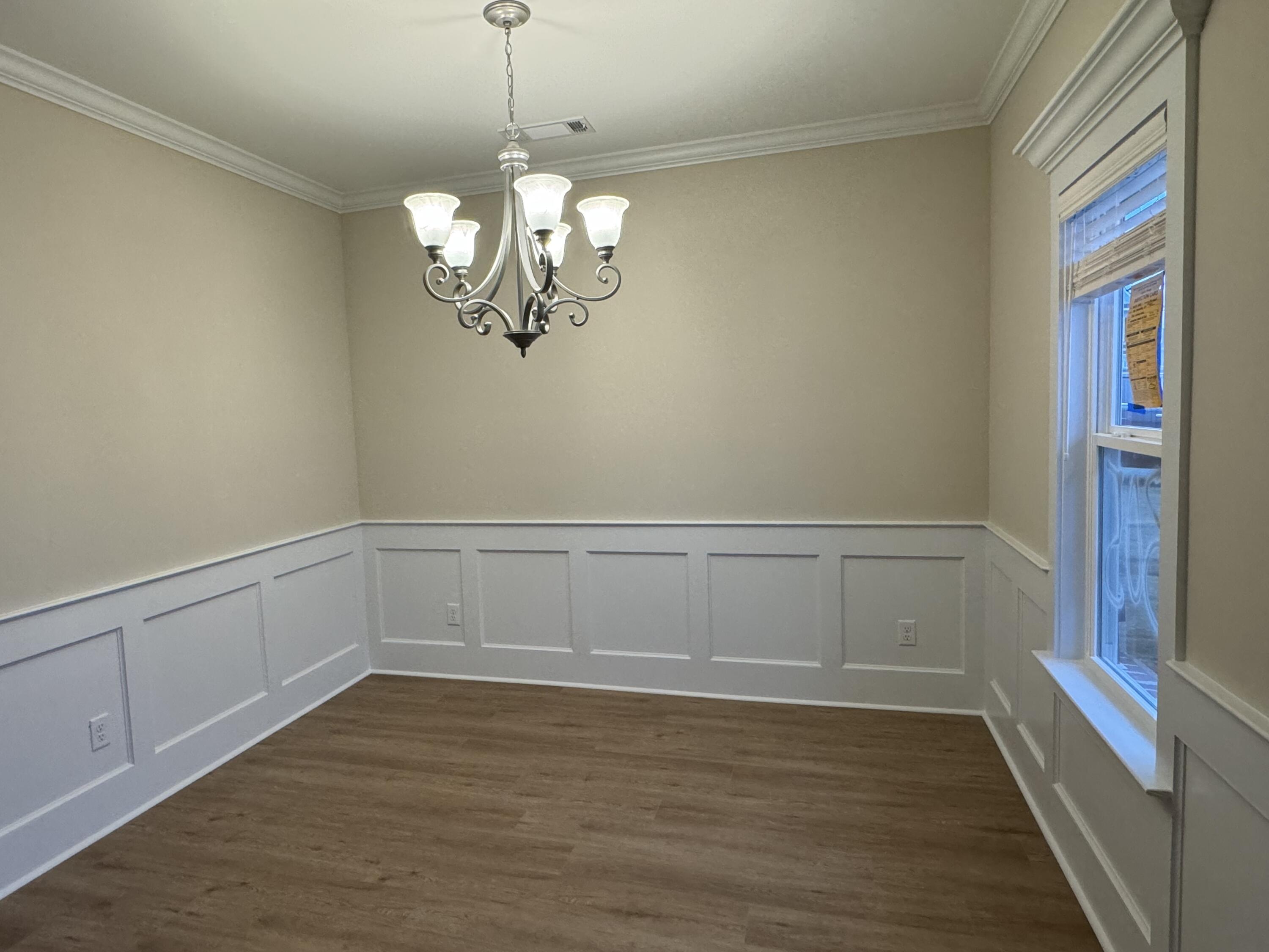 1305 BATCHELOR Court