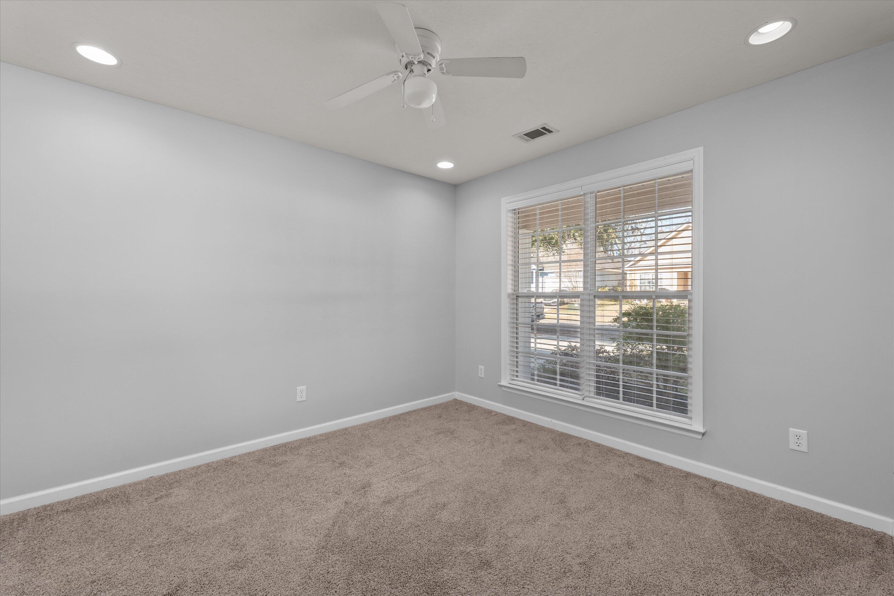 2075 MAGNOLIA Parkway