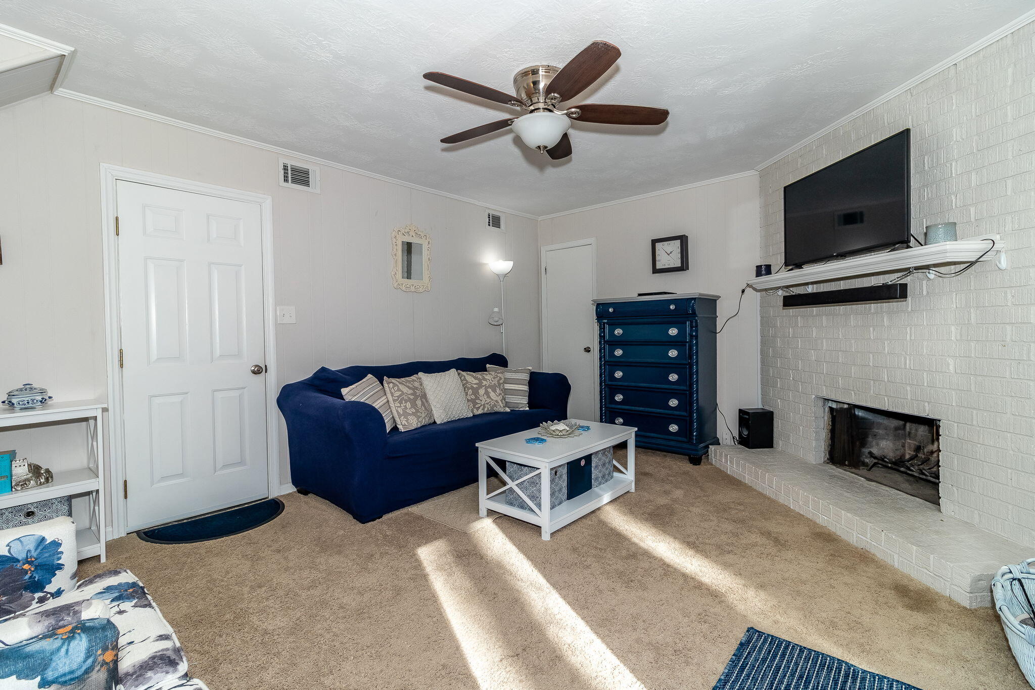 4456 WHISPERWOOD Drive