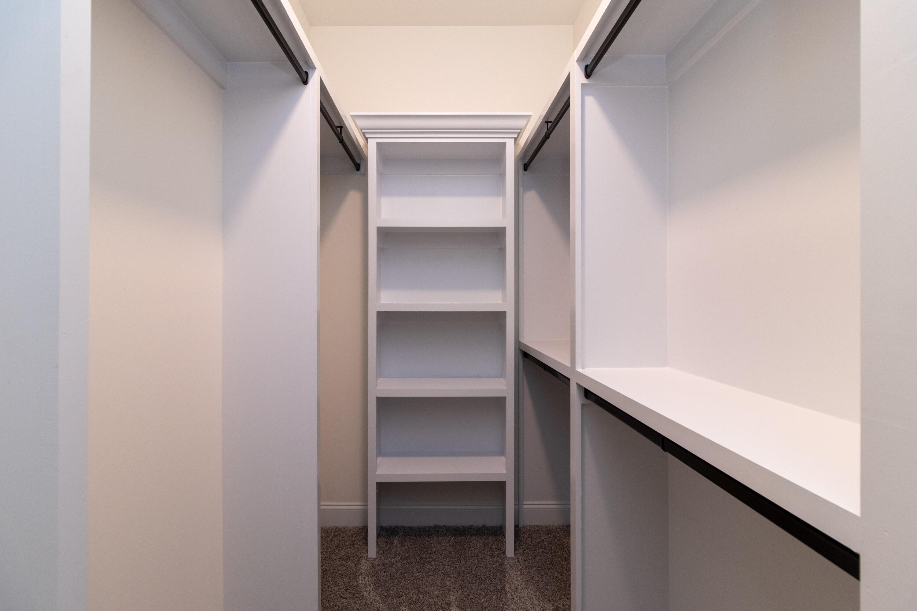 450 DEVONSHIRE Drive